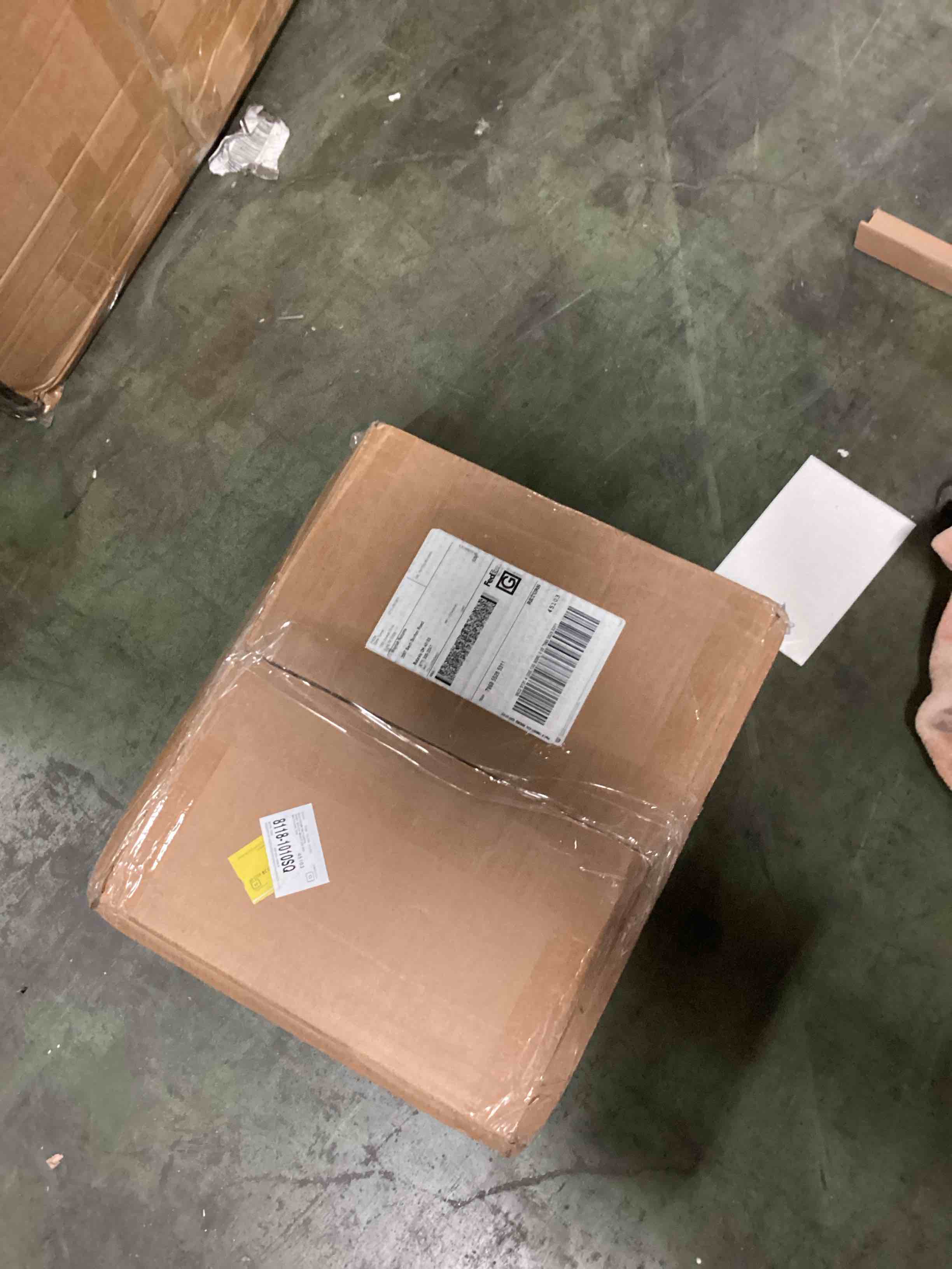 https://s3.amazonaws.com/lotting-images-prod/bidfta/BRN0423738_1730920827404.jpeg