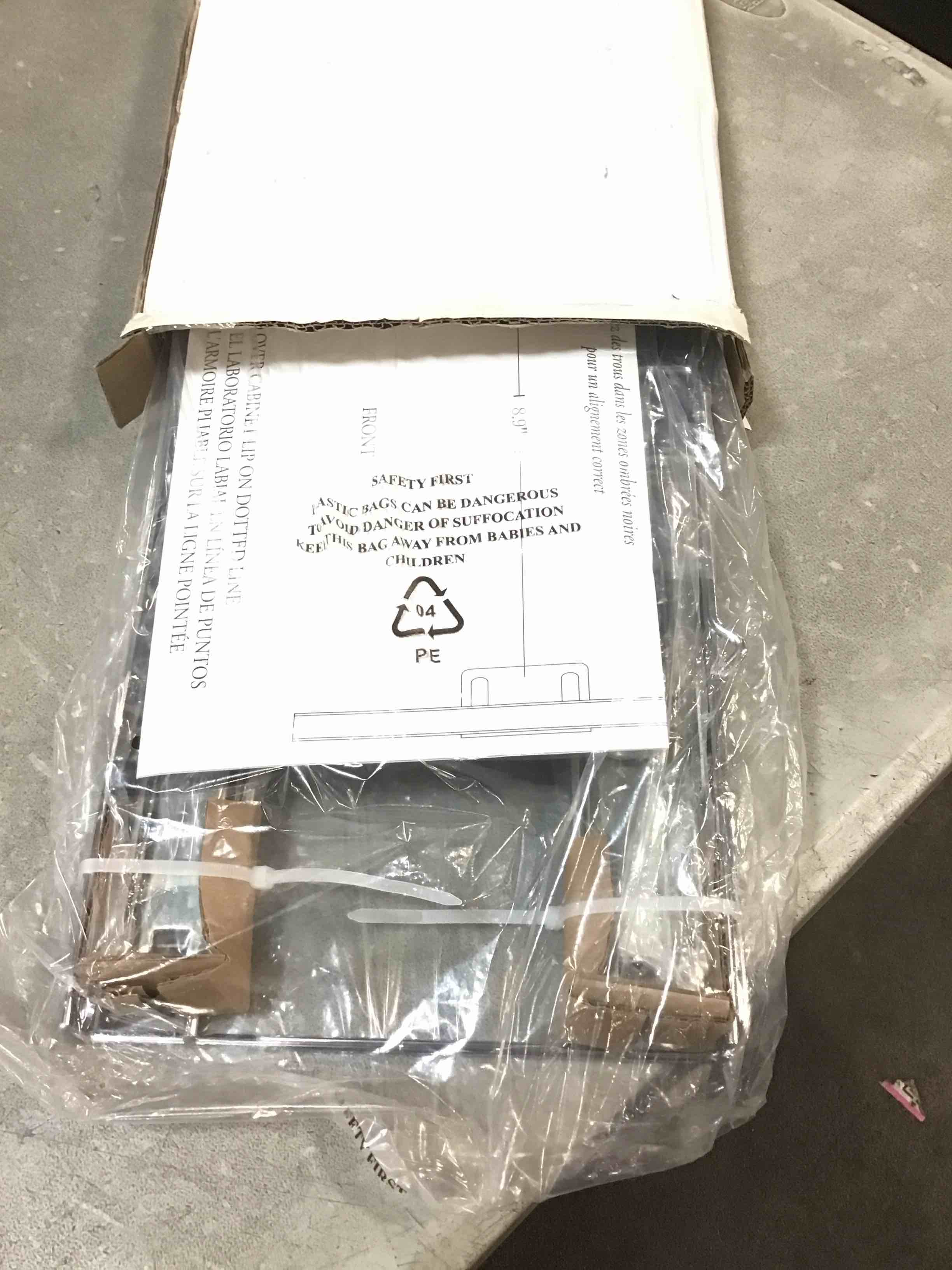 https://s3.amazonaws.com/lotting-images-prod/bidfta/BRN0423969_1730853980541.jpeg