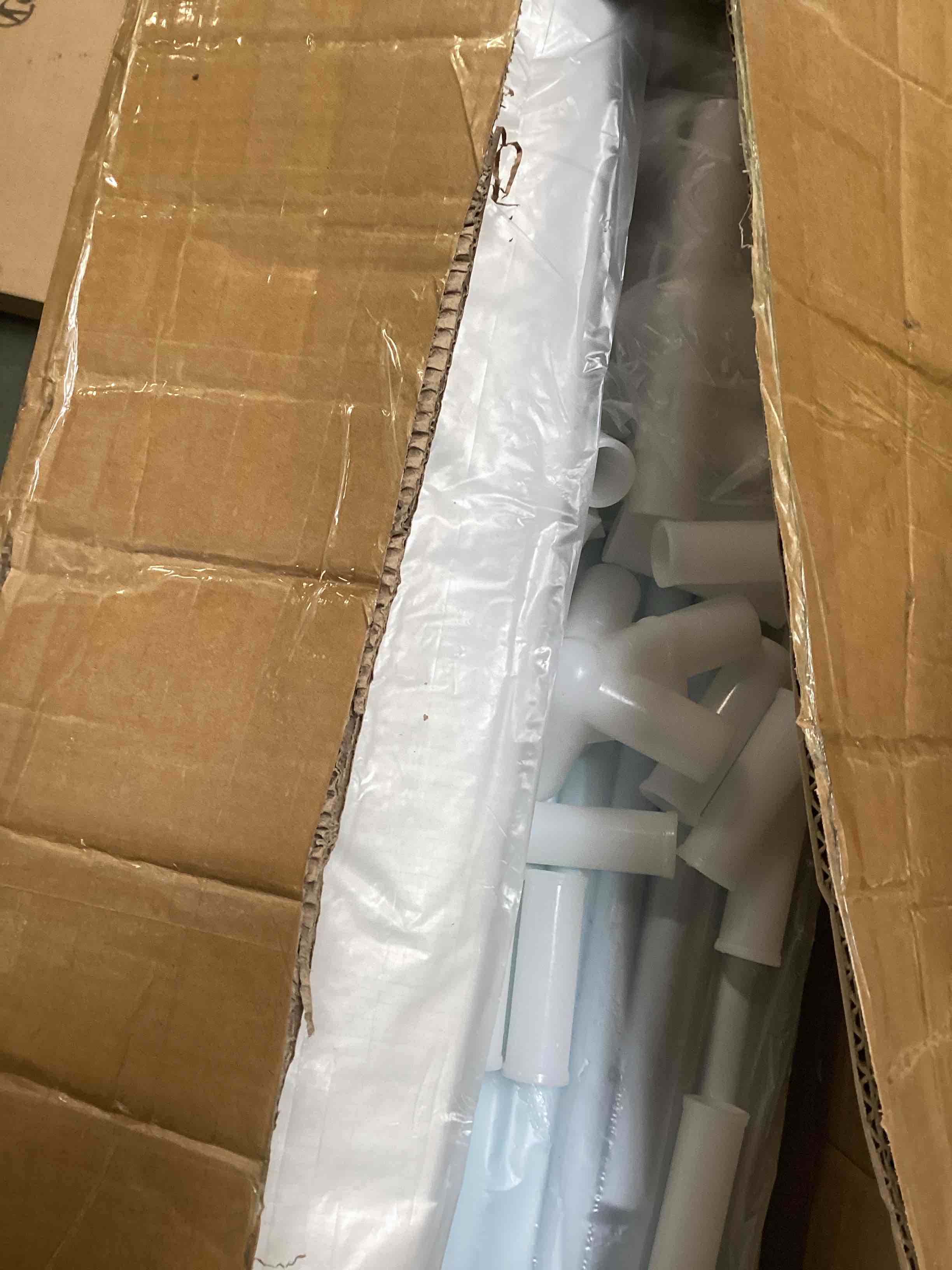 https://s3.amazonaws.com/lotting-images-prod/bidfta/BRN0427263_1729272554046.jpeg