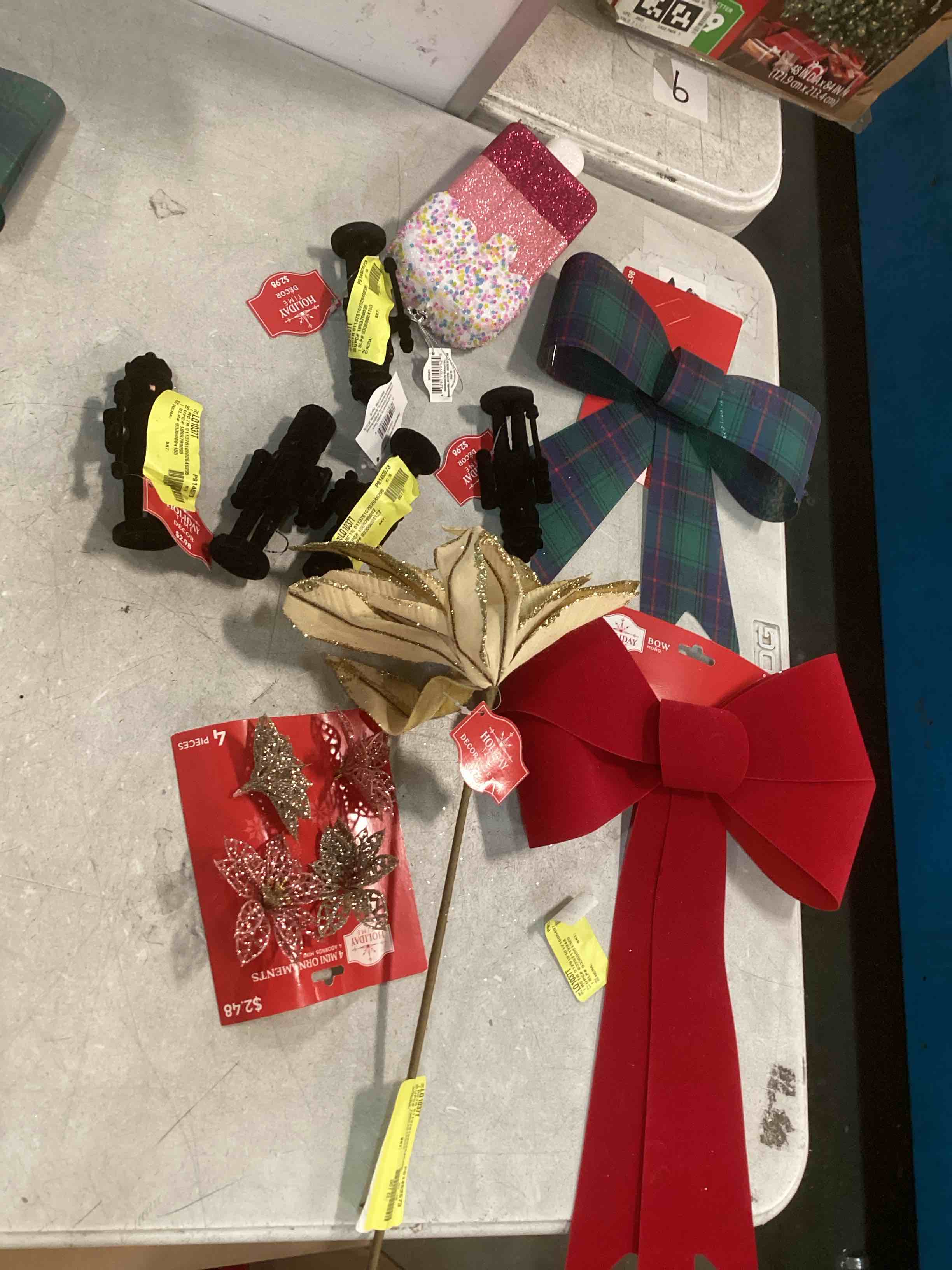 Assortment of Christmas Items 