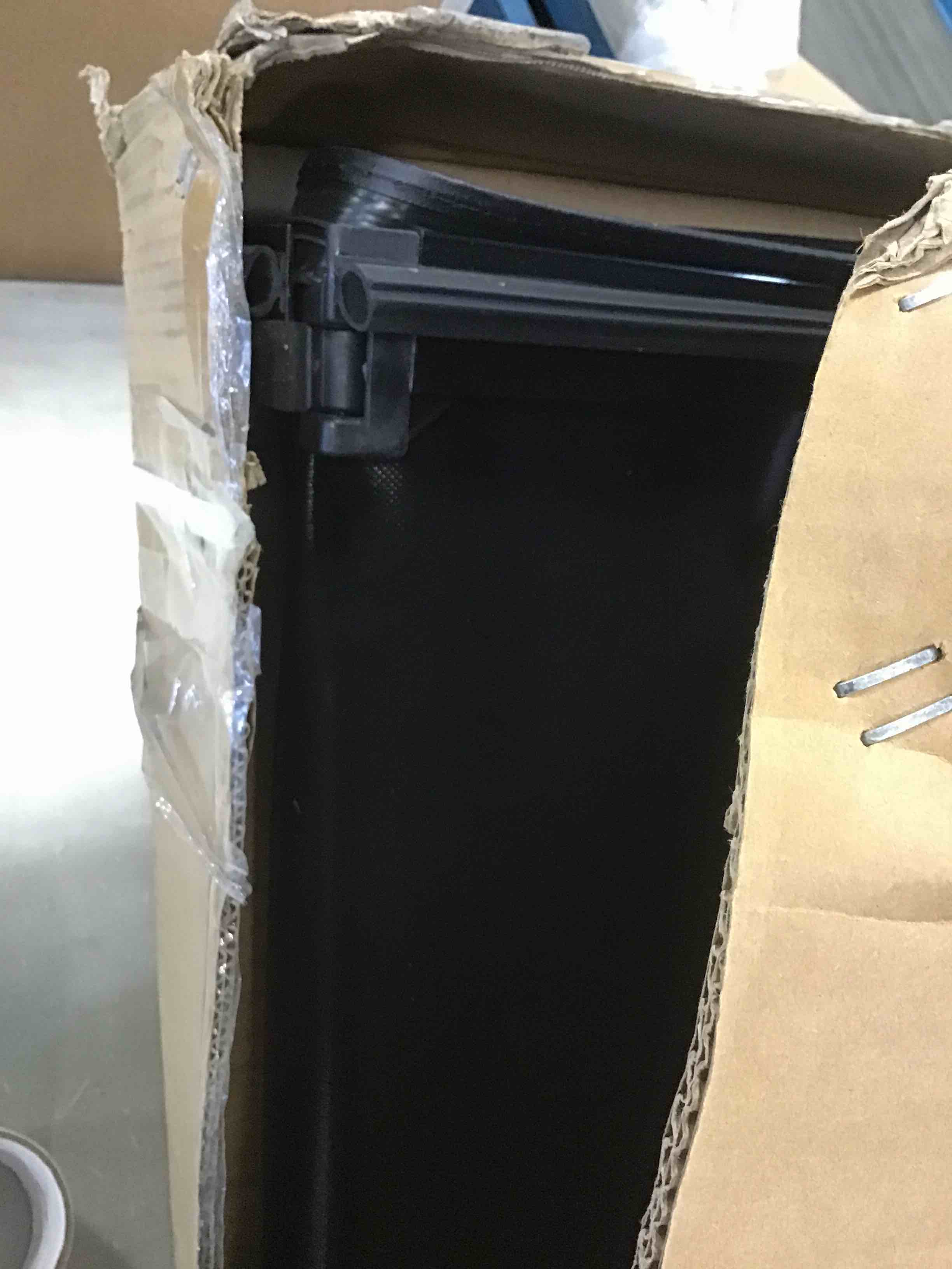 https://s3.amazonaws.com/lotting-images-prod/bidfta/BRN0431691_1730831747977.jpeg