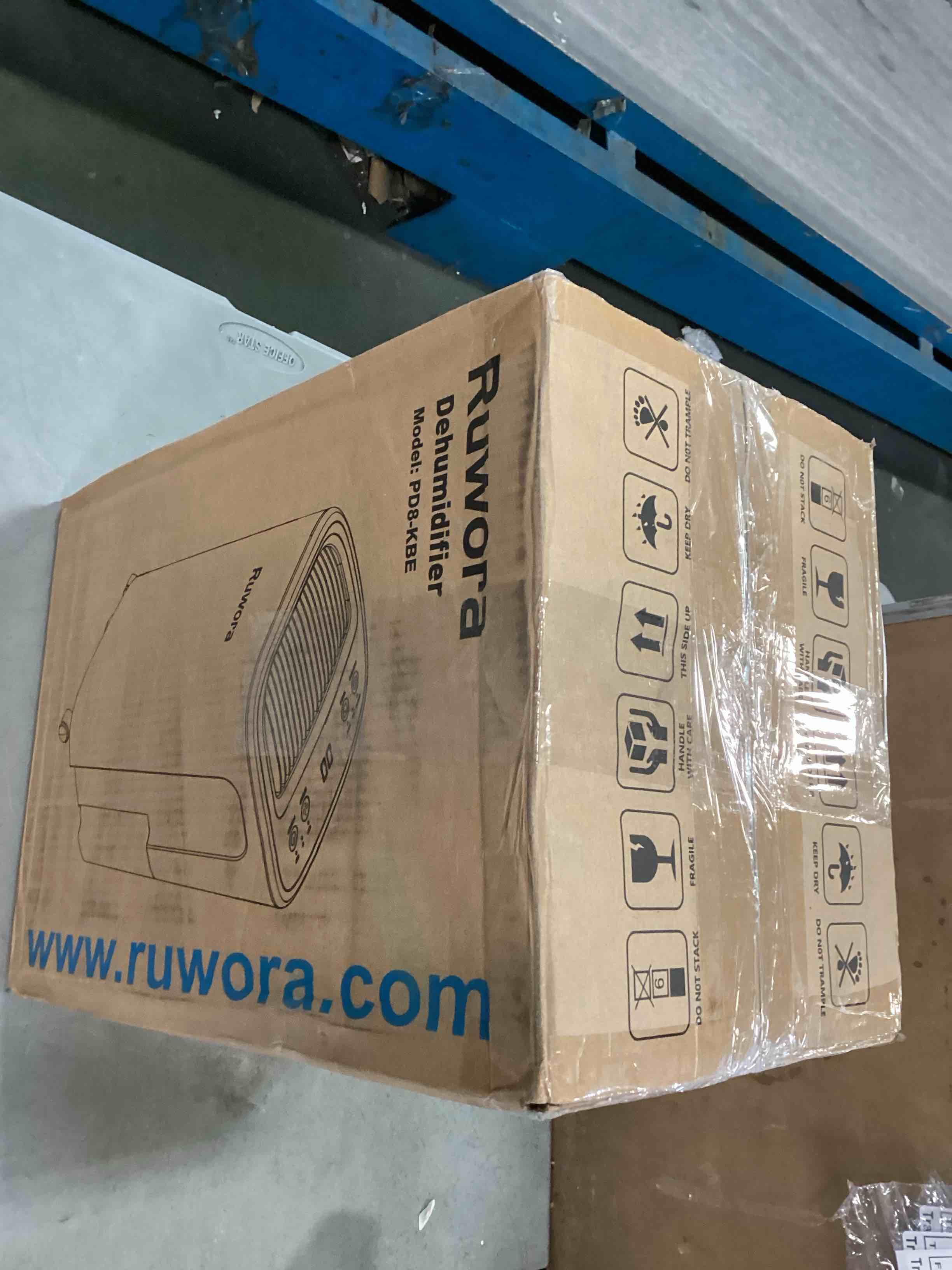 https://s3.amazonaws.com/lotting-images-prod/bidfta/BRN0433095_1729272784207.jpeg