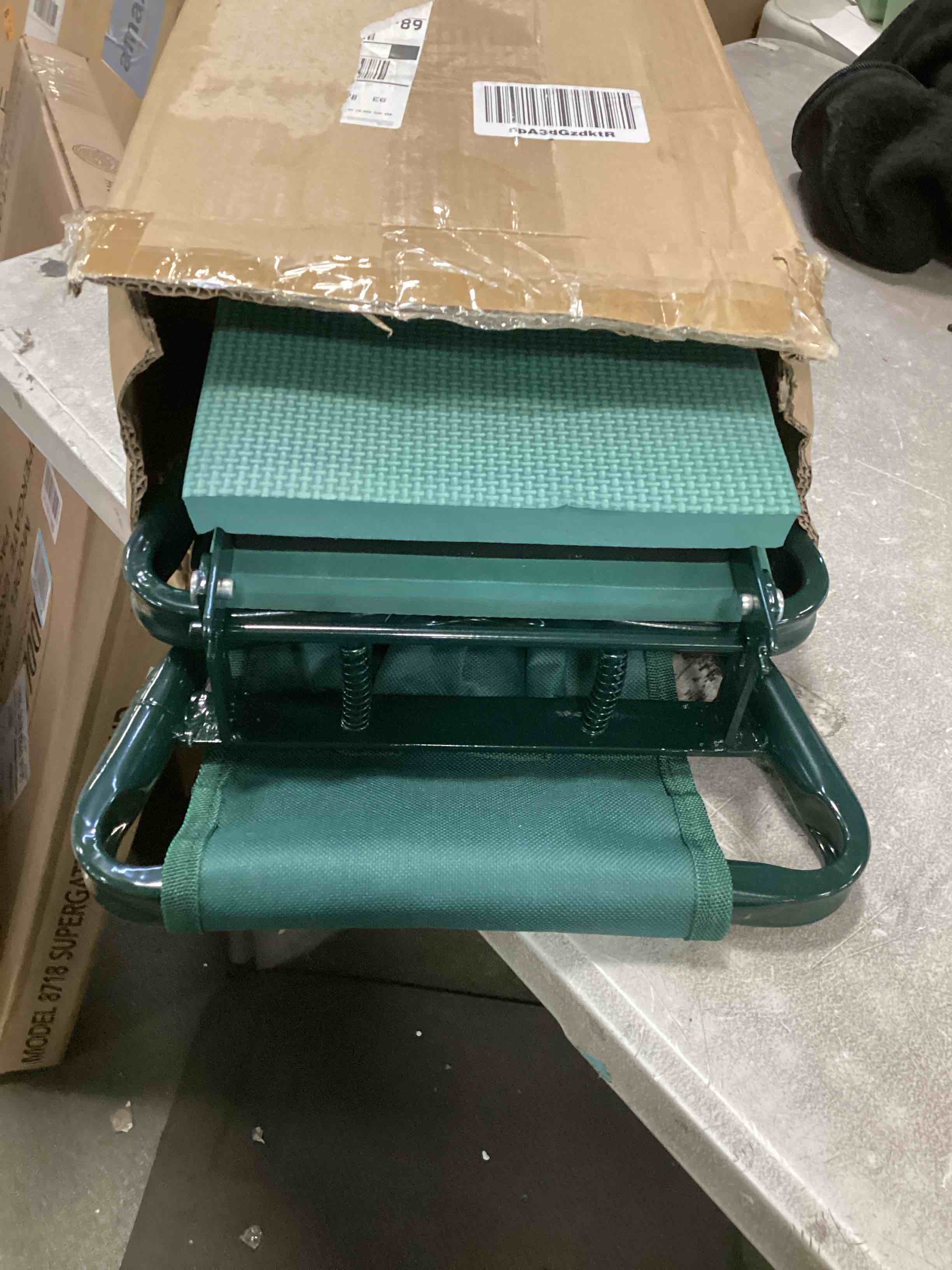 https://s3.amazonaws.com/lotting-images-prod/bidfta/BRN0434112_1729515703445.jpeg