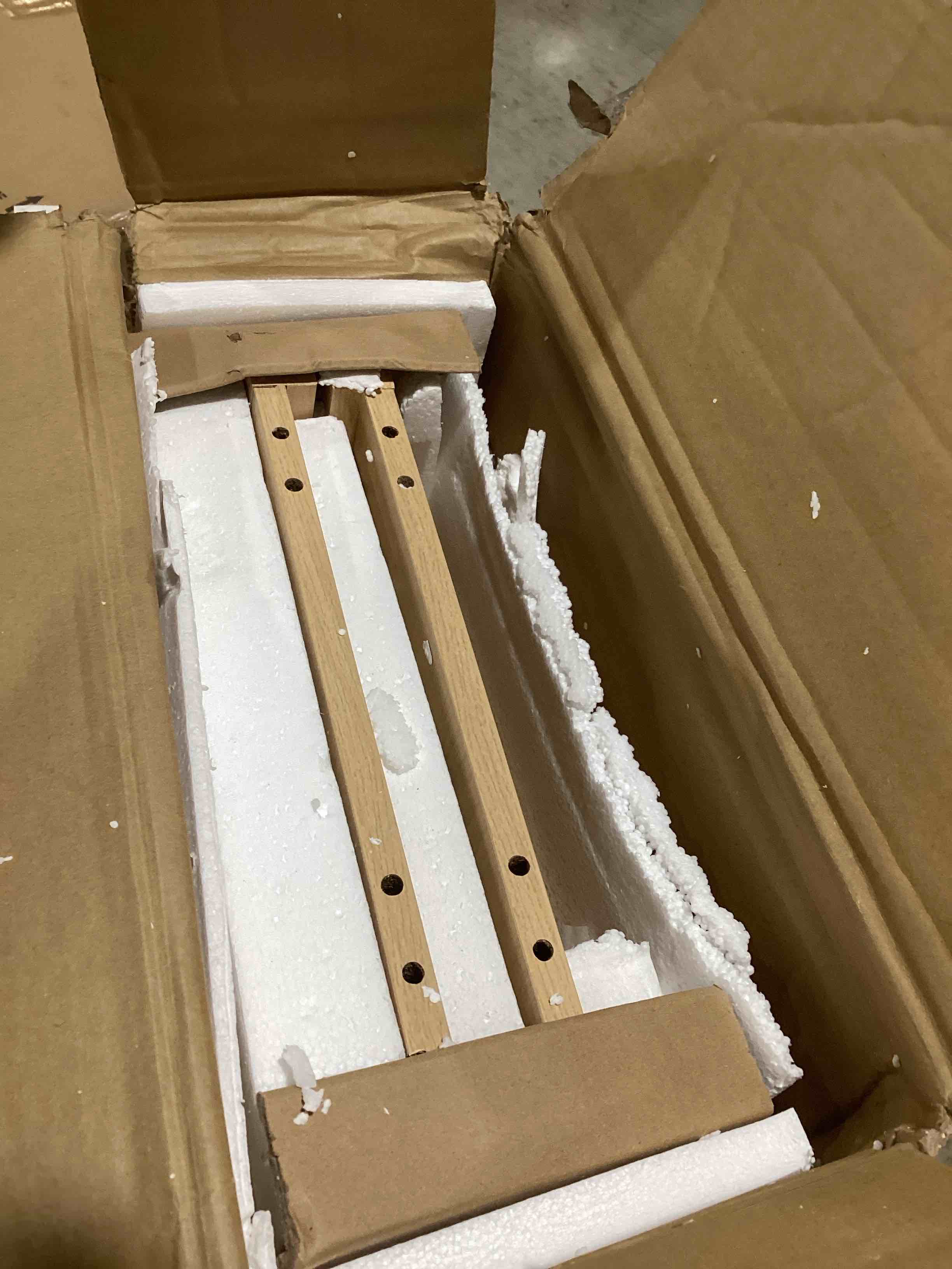 https://s3.amazonaws.com/lotting-images-prod/bidfta/BRN0442945_1732629521924.jpeg