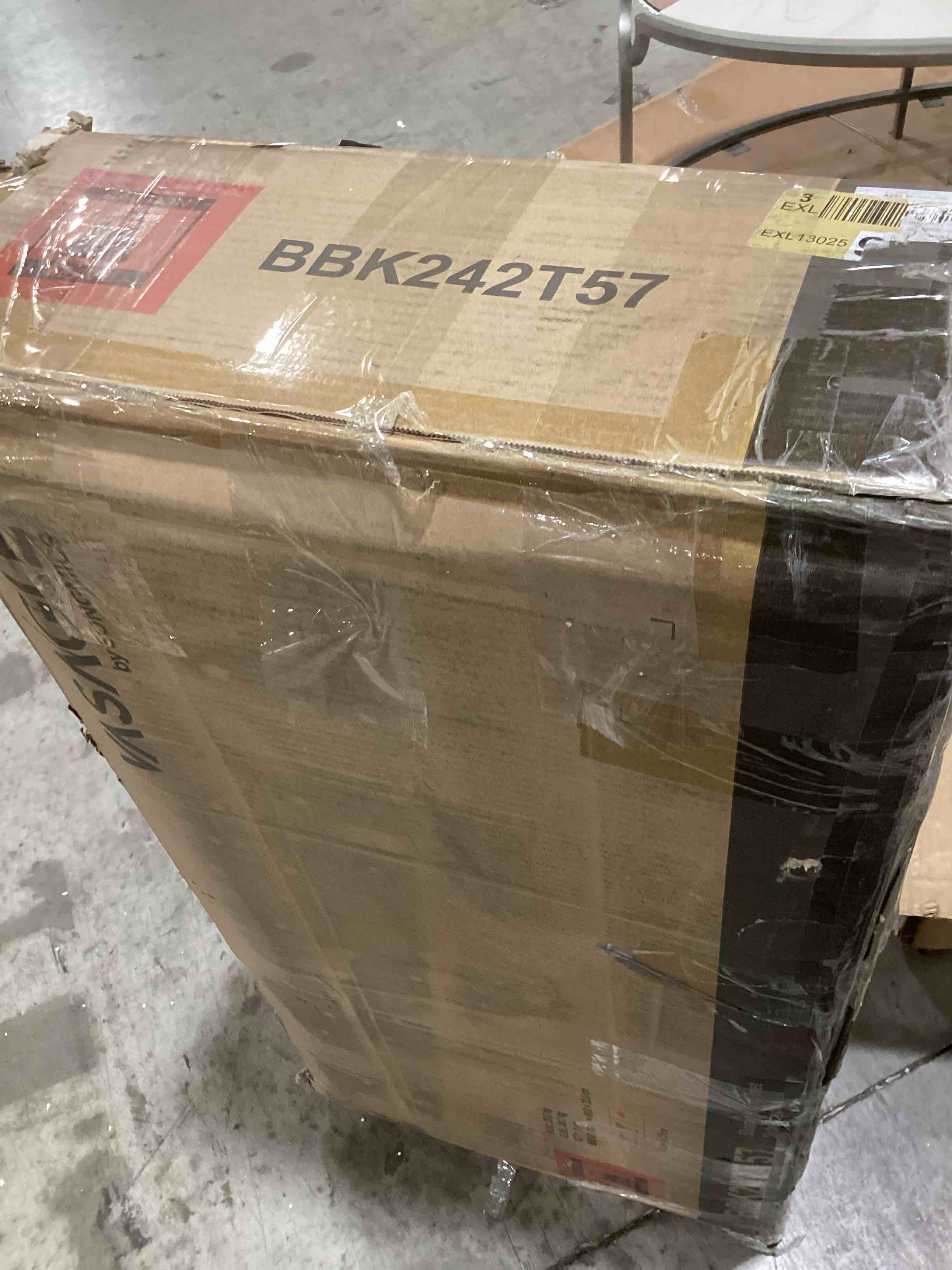 https://s3.amazonaws.com/lotting-images-prod/bidfta/BRN0442945_1732629542503.jpeg