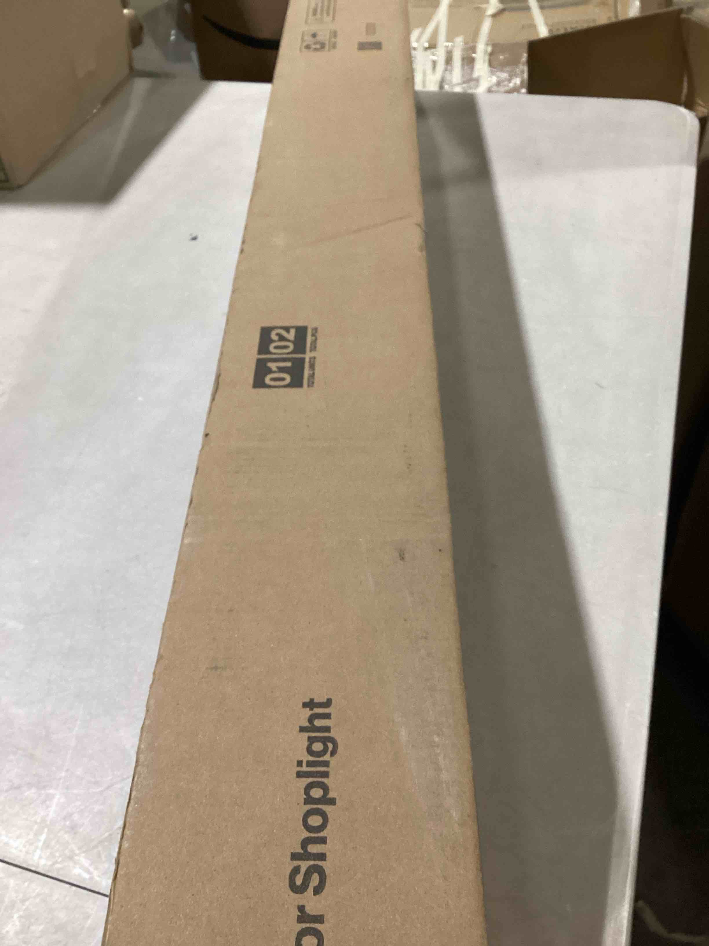 https://s3.amazonaws.com/lotting-images-prod/bidfta/BRN0443280_1732132365507.jpeg