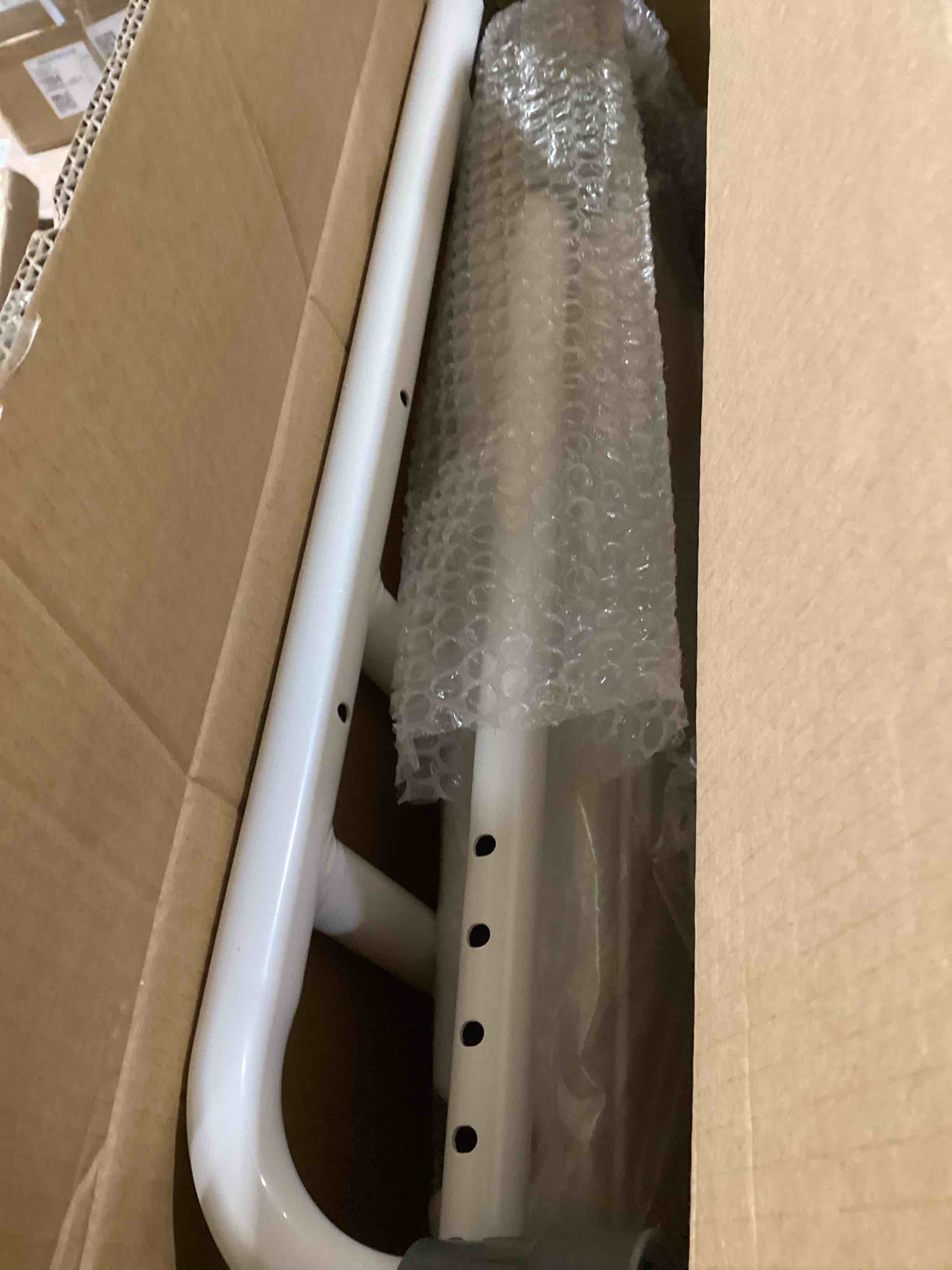 https://s3.amazonaws.com/lotting-images-prod/bidfta/BRN0443301_1731940616855.jpeg
