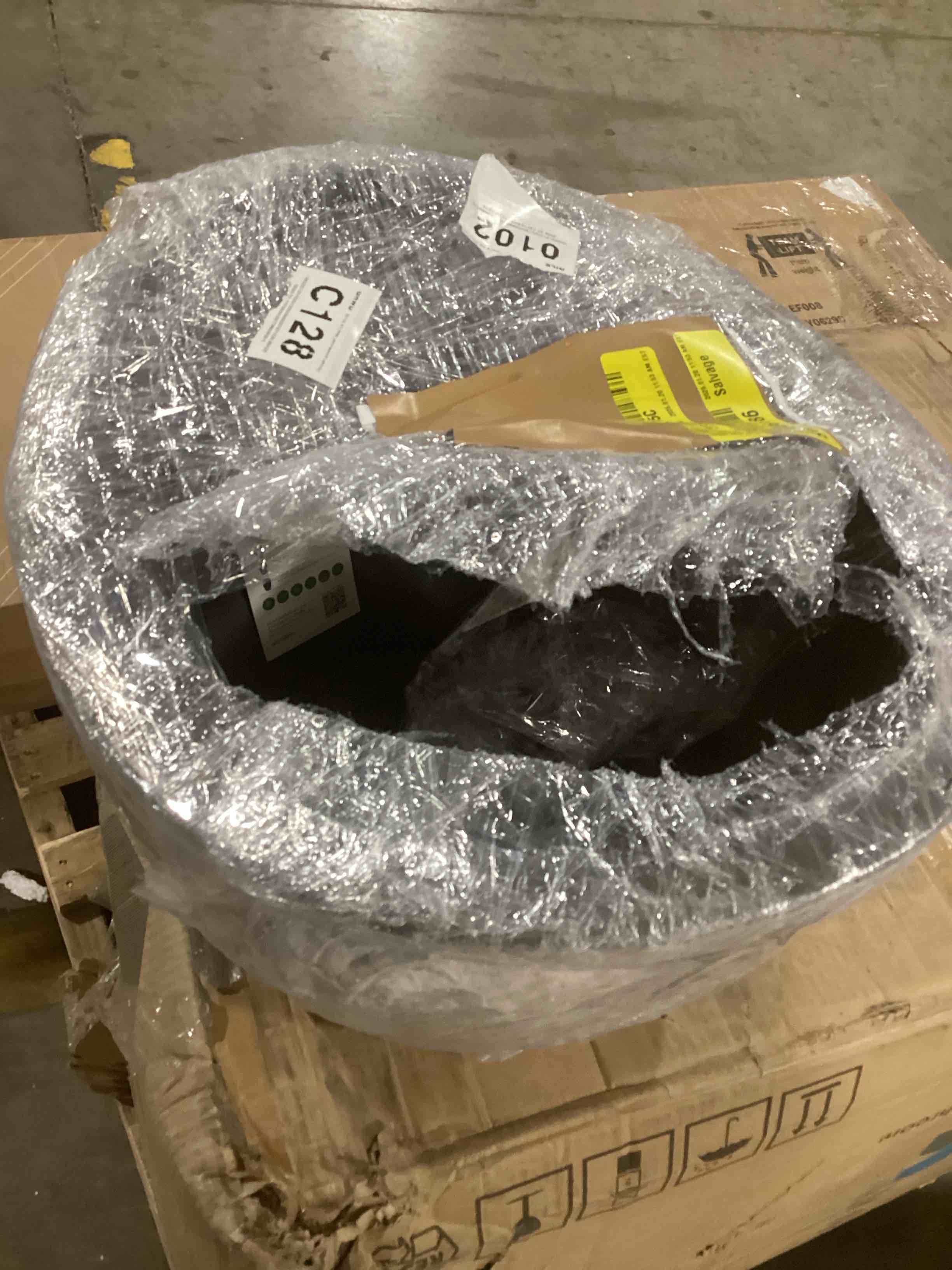 https://s3.amazonaws.com/lotting-images-prod/bidfta/BRN0444922_1737648517280.jpeg