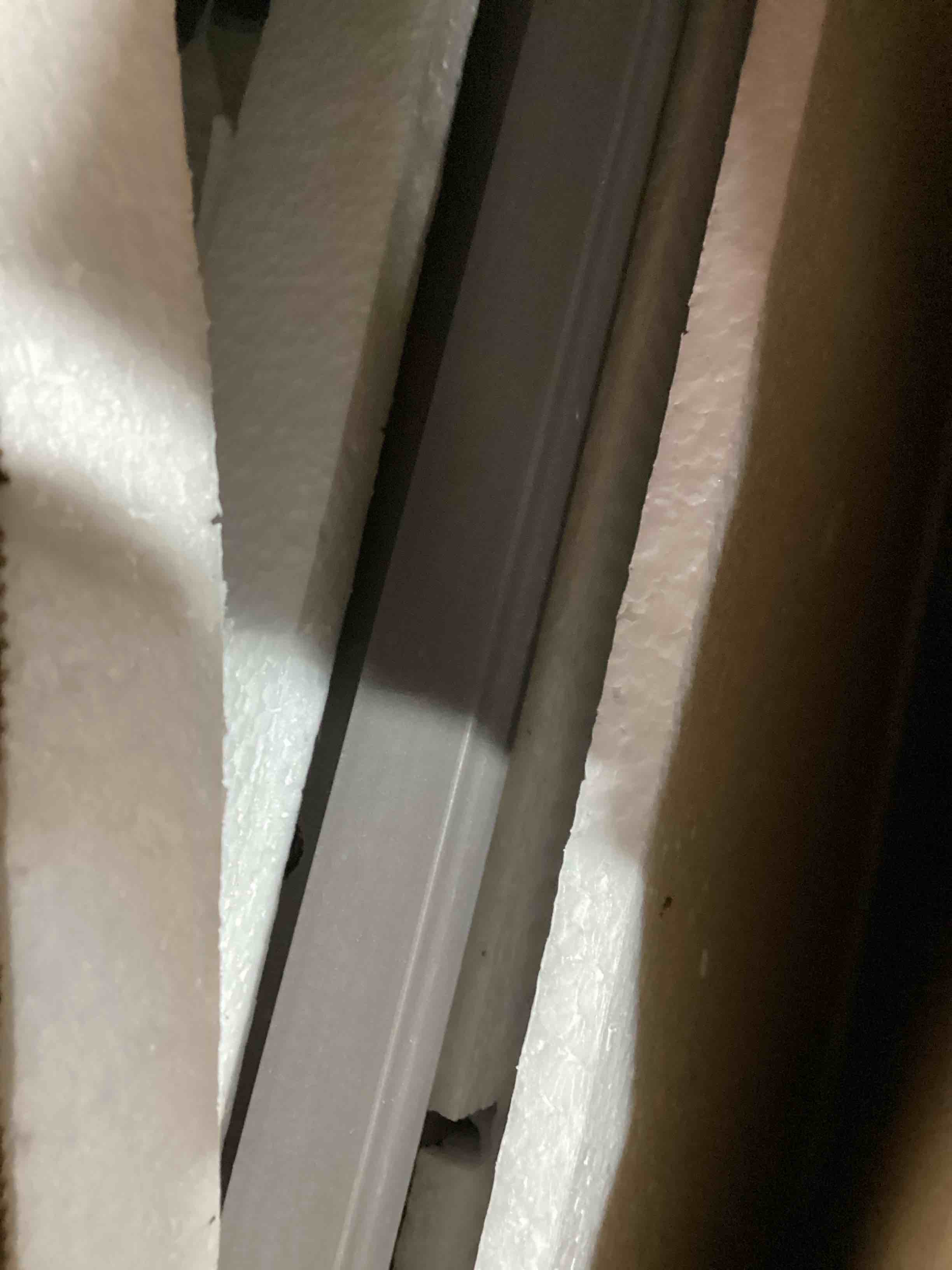 https://s3.amazonaws.com/lotting-images-prod/bidfta/BRN0444974_1737574210147.jpeg