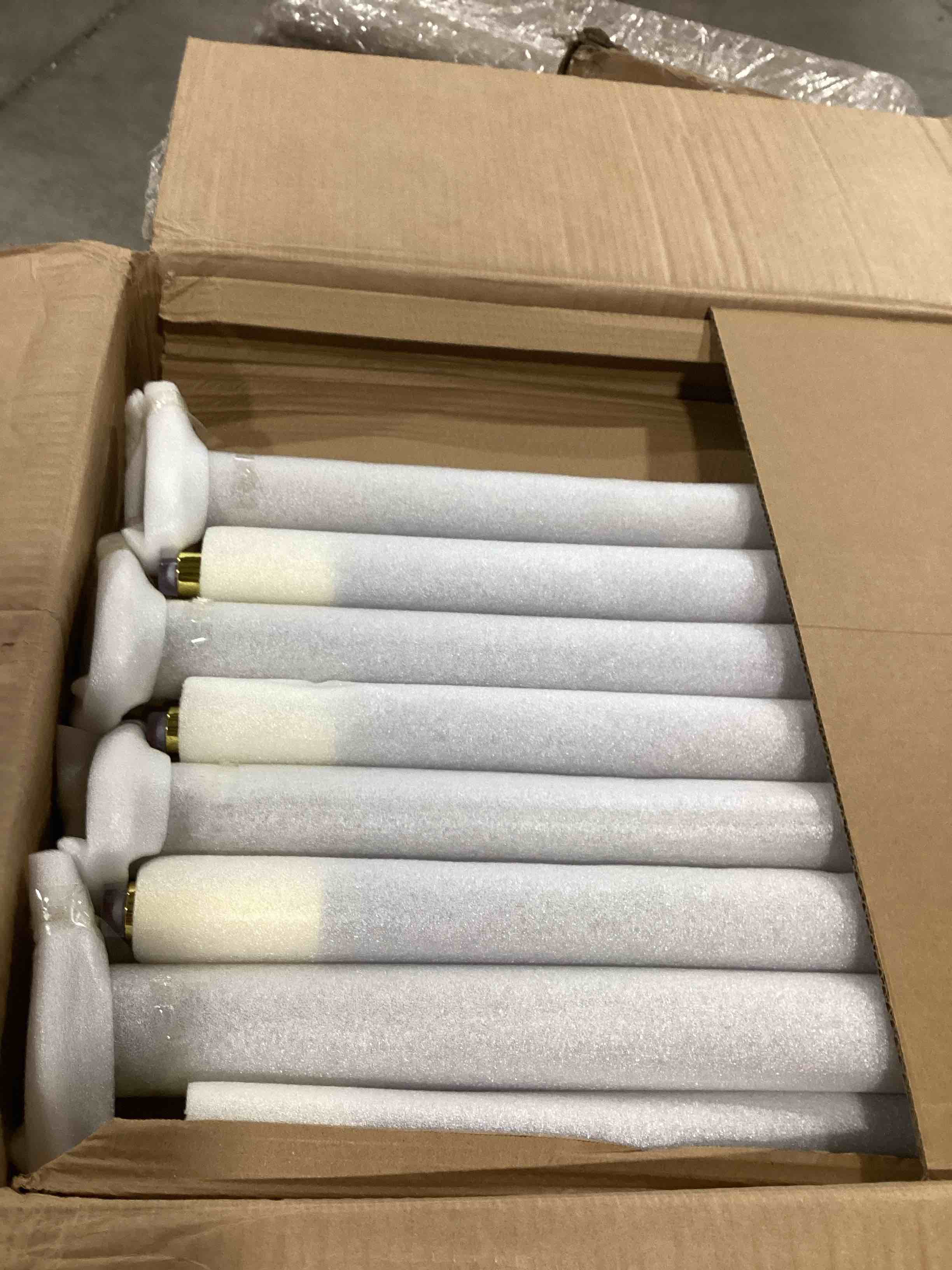 https://s3.amazonaws.com/lotting-images-prod/bidfta/BRN0444997_1737574000987.jpeg