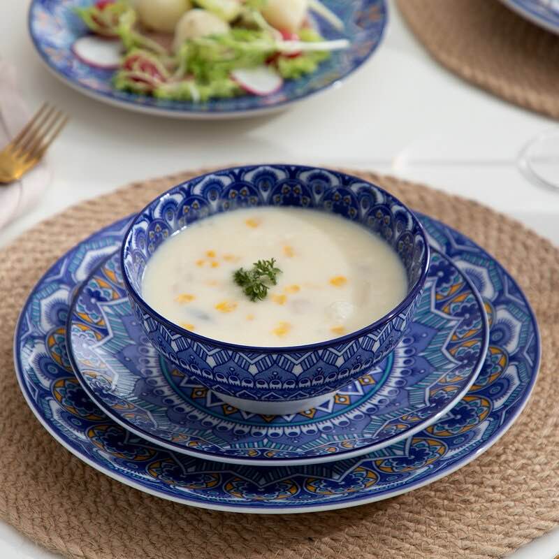 Mocanaqua 32 Piece Porcelain China Dinnerware Set - Service for 8