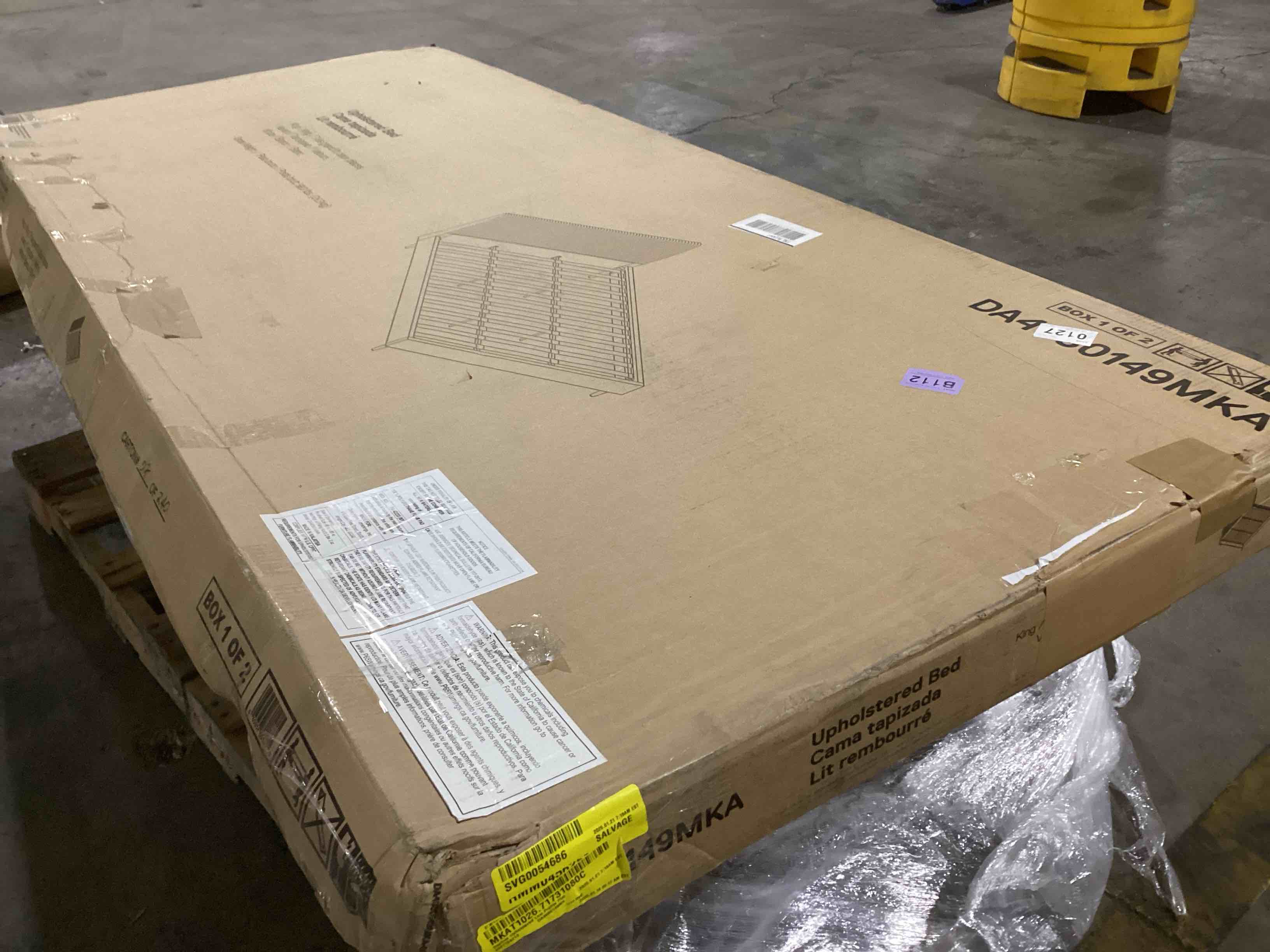 Condition photo showing Good Condition for (INCOMPLETE) King White Velvet Upholstered Bed