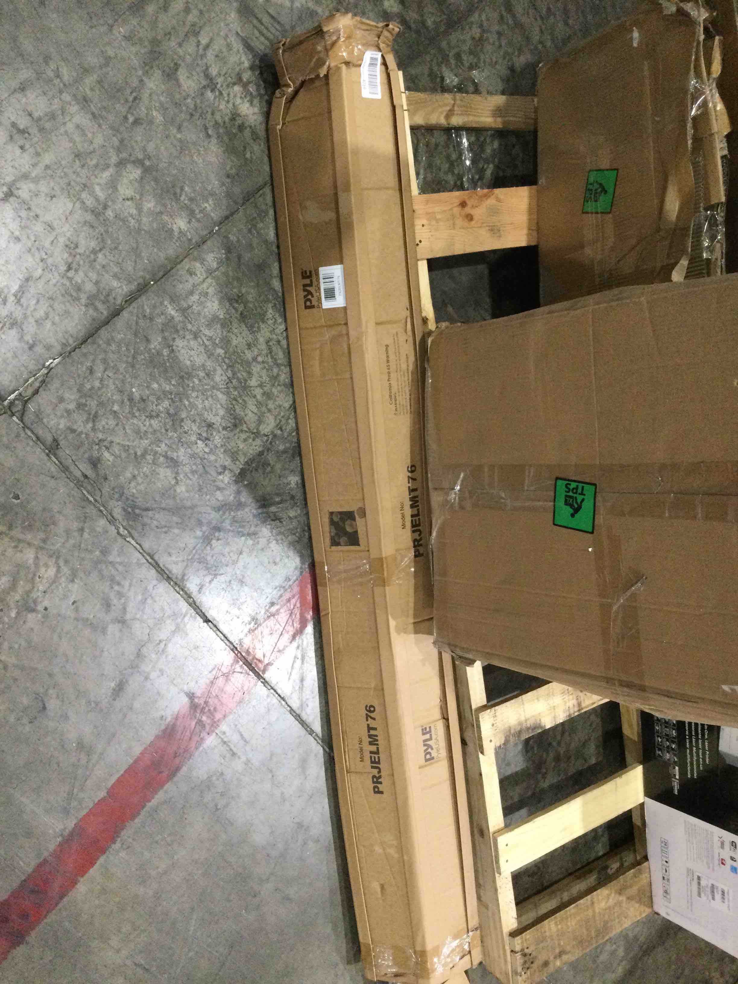 https://s3.amazonaws.com/lotting-images-prod/bidfta/BRN0487922_1736873417750.jpeg