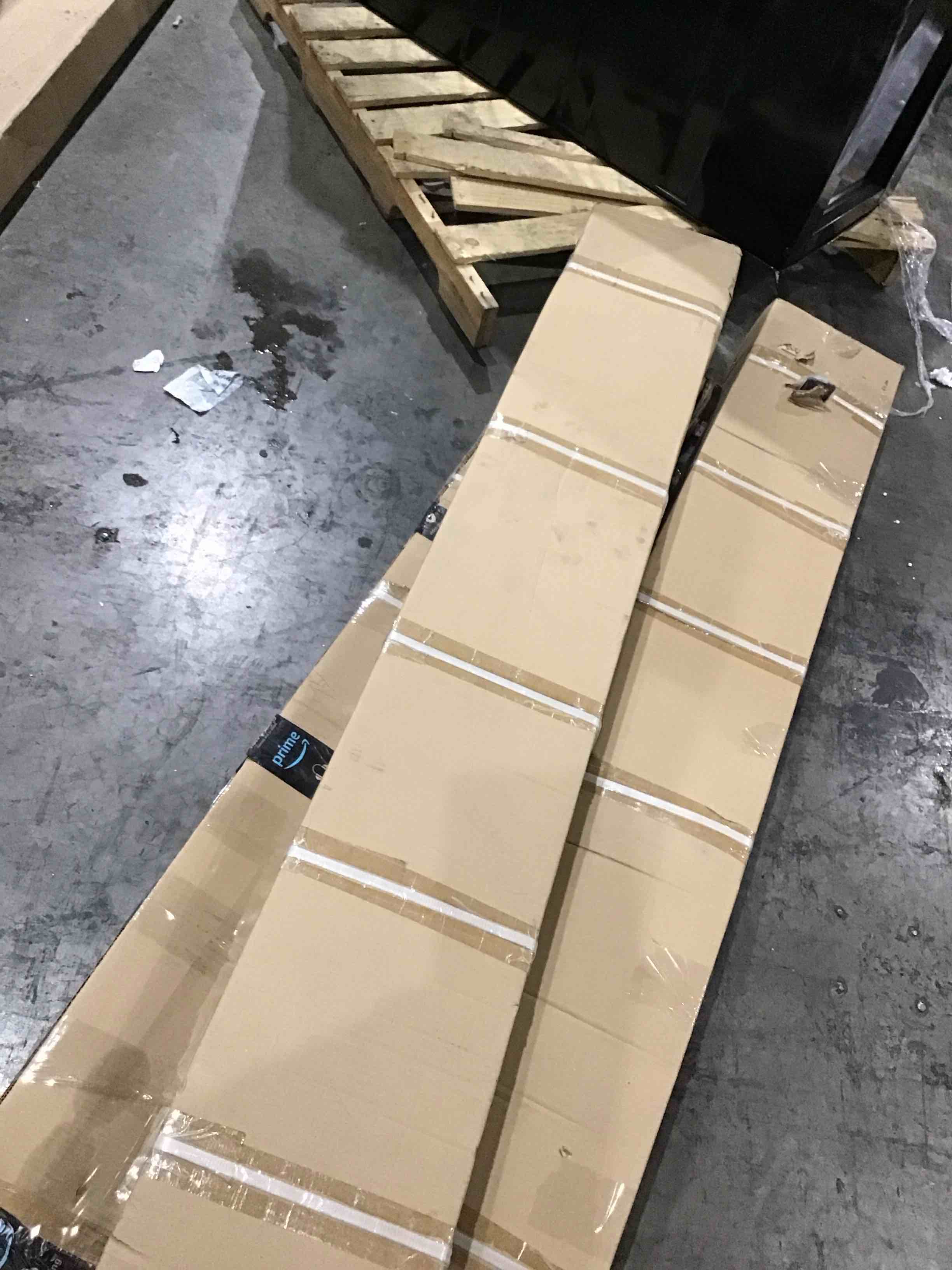 https://s3.amazonaws.com/lotting-images-prod/bidfta/BRN0490046_1734372702311.jpeg