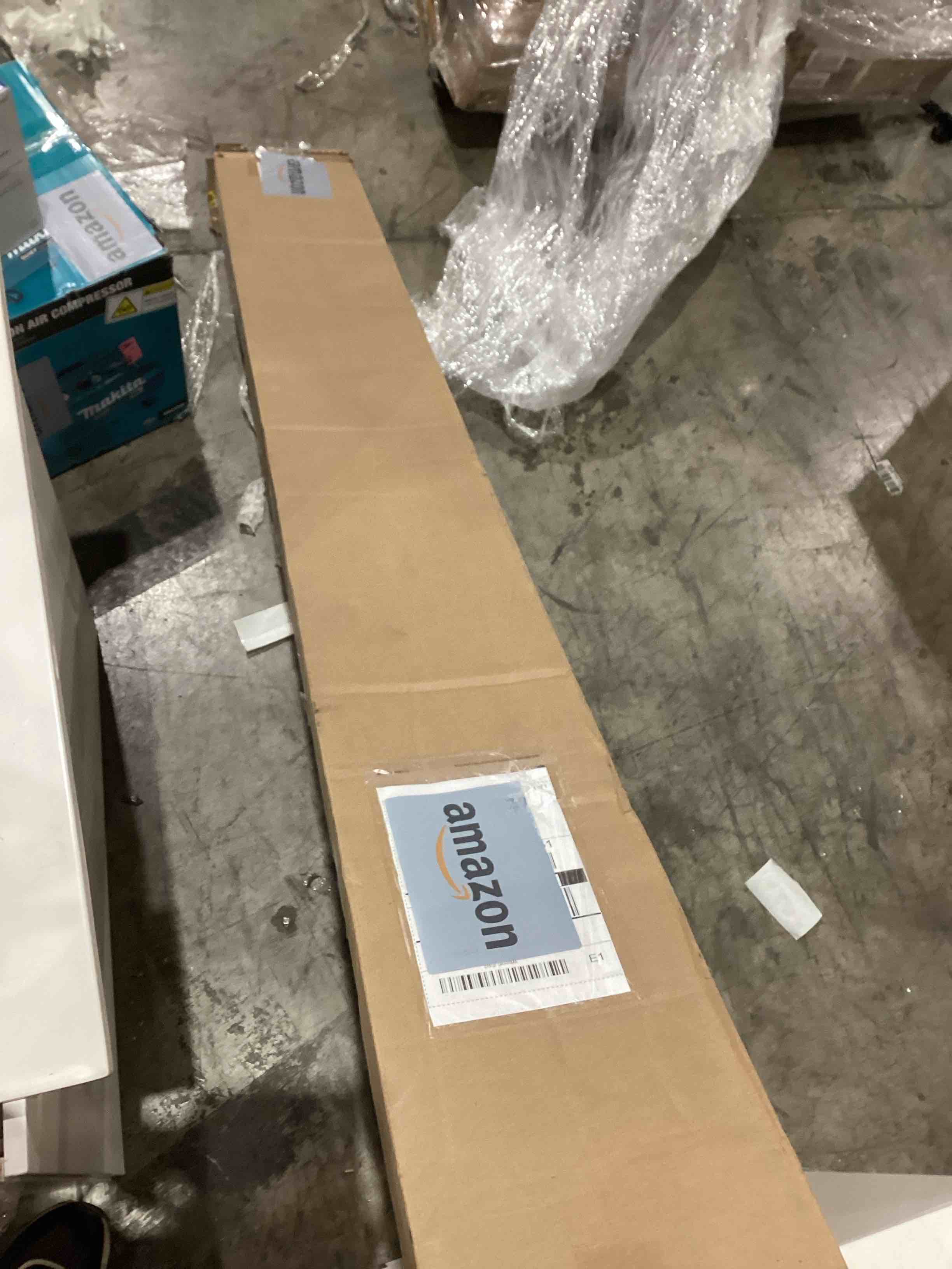 https://s3.amazonaws.com/lotting-images-prod/bidfta/BRN0490742_1733752364907.jpeg