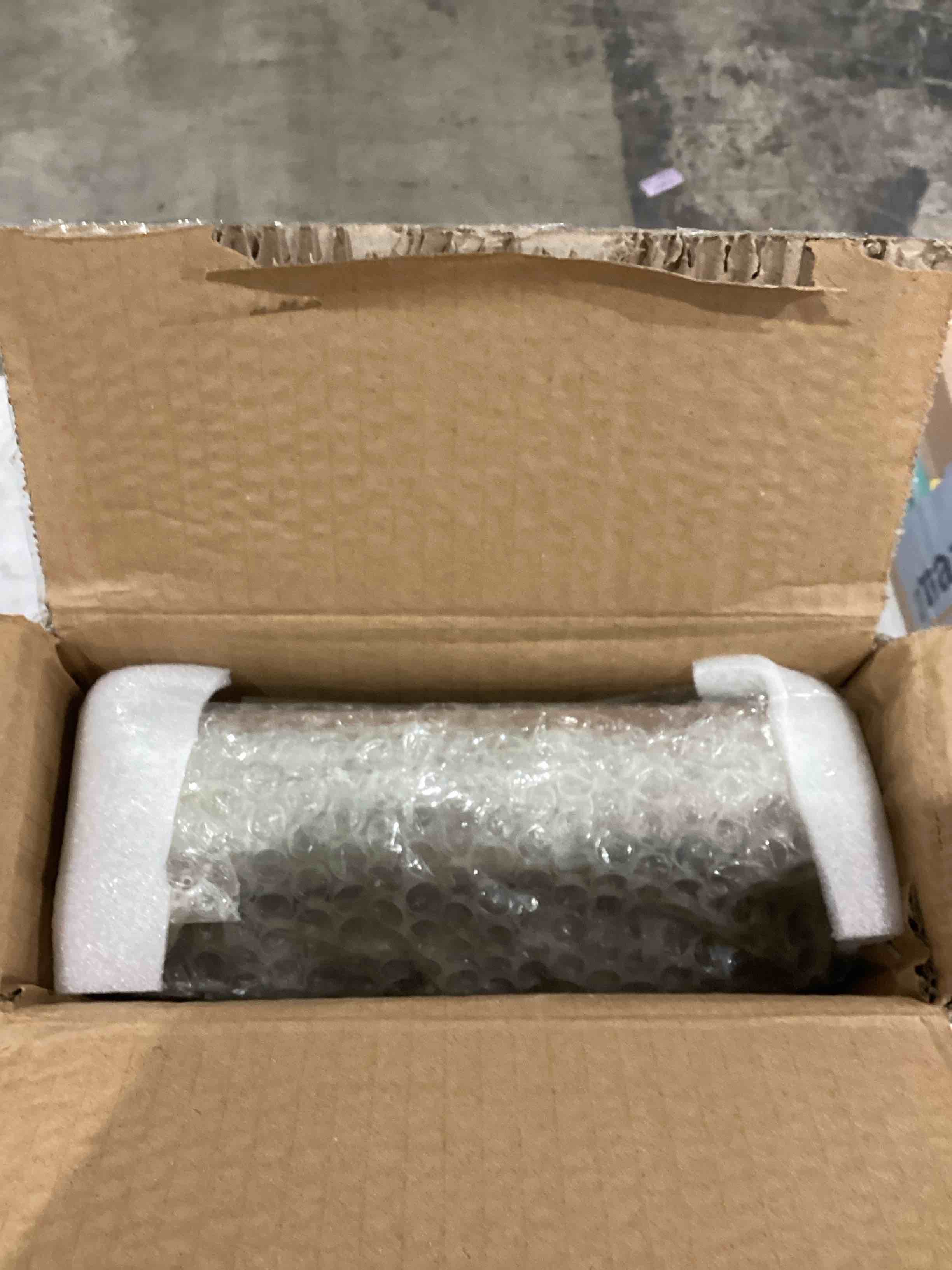 https://s3.amazonaws.com/lotting-images-prod/bidfta/BRN0494464_1742565227952.jpeg