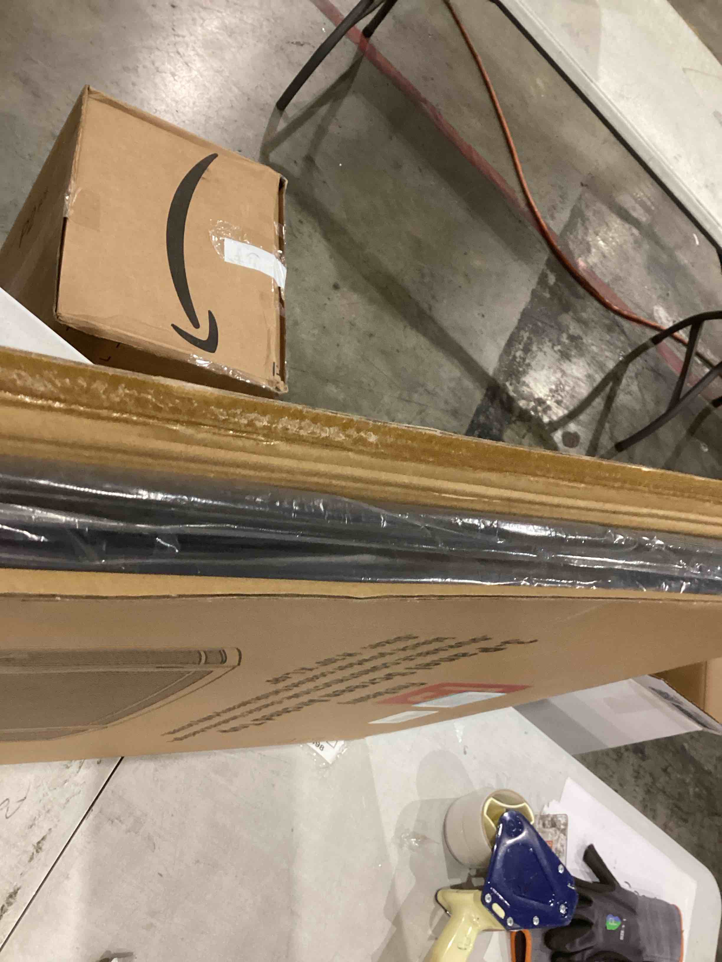 https://s3.amazonaws.com/lotting-images-prod/bidfta/BRN0494743_1742304427025.jpeg