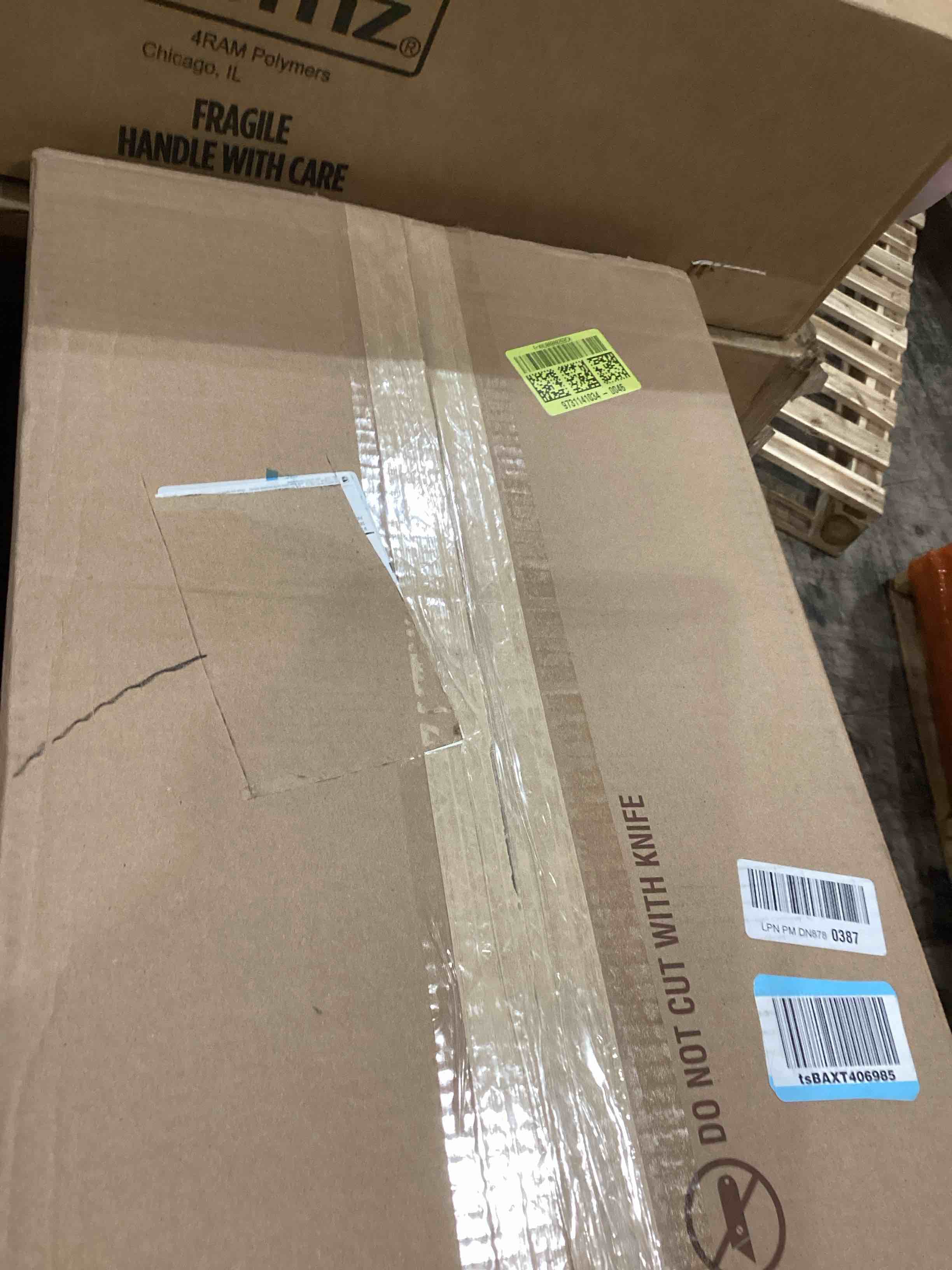 https://s3.amazonaws.com/lotting-images-prod/bidfta/BRN0498699_1740491146244.jpeg