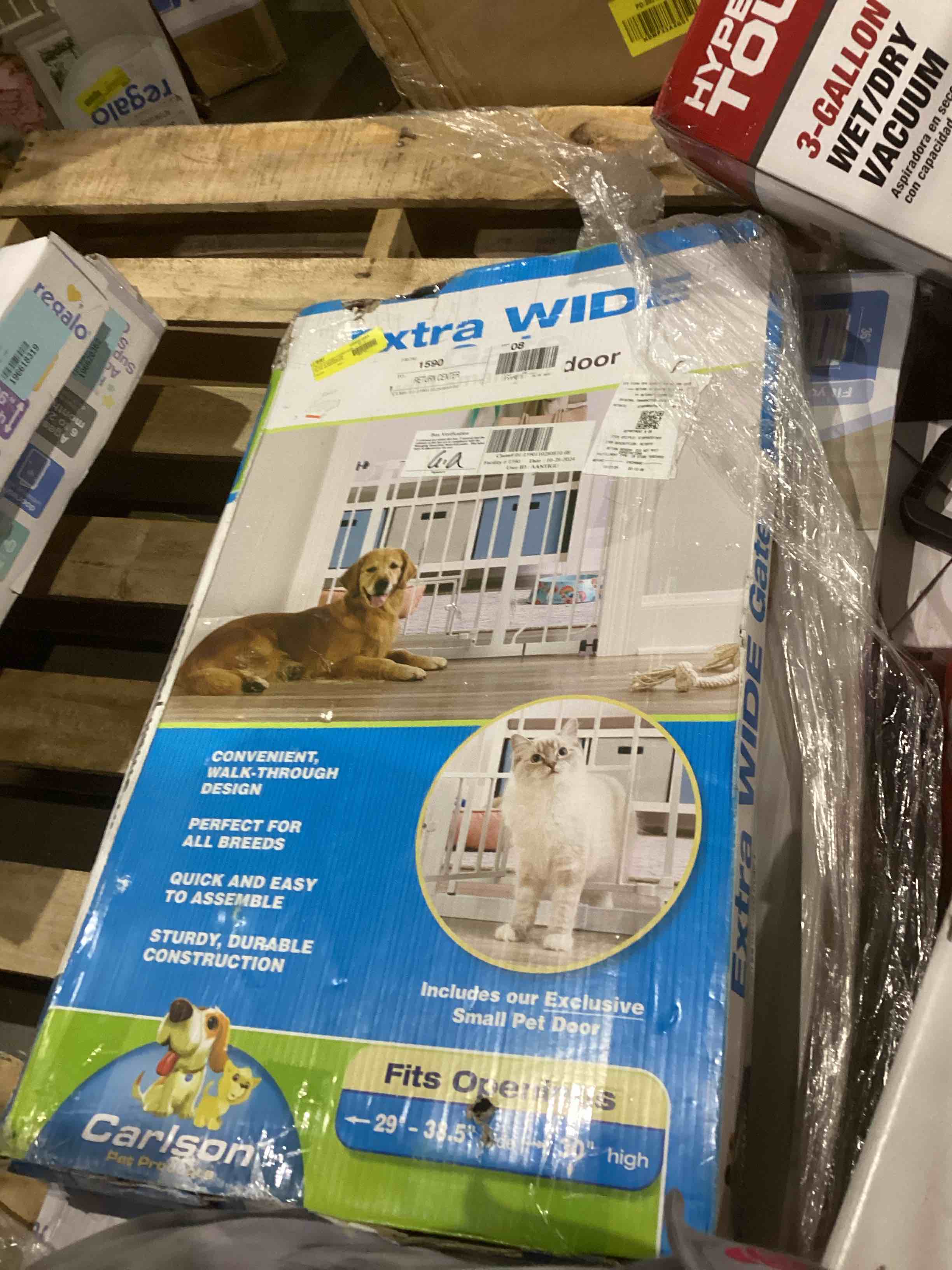 extra wide gate with cat door