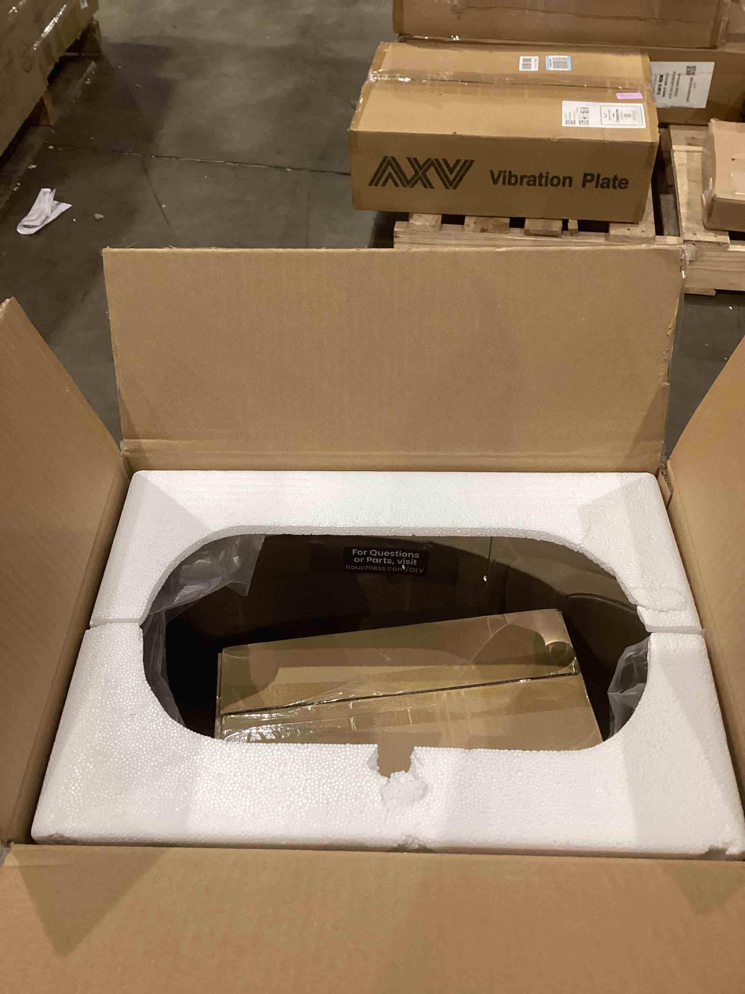 https://s3.amazonaws.com/lotting-images-prod/bidfta/BRN0500023_1745237753790.jpeg