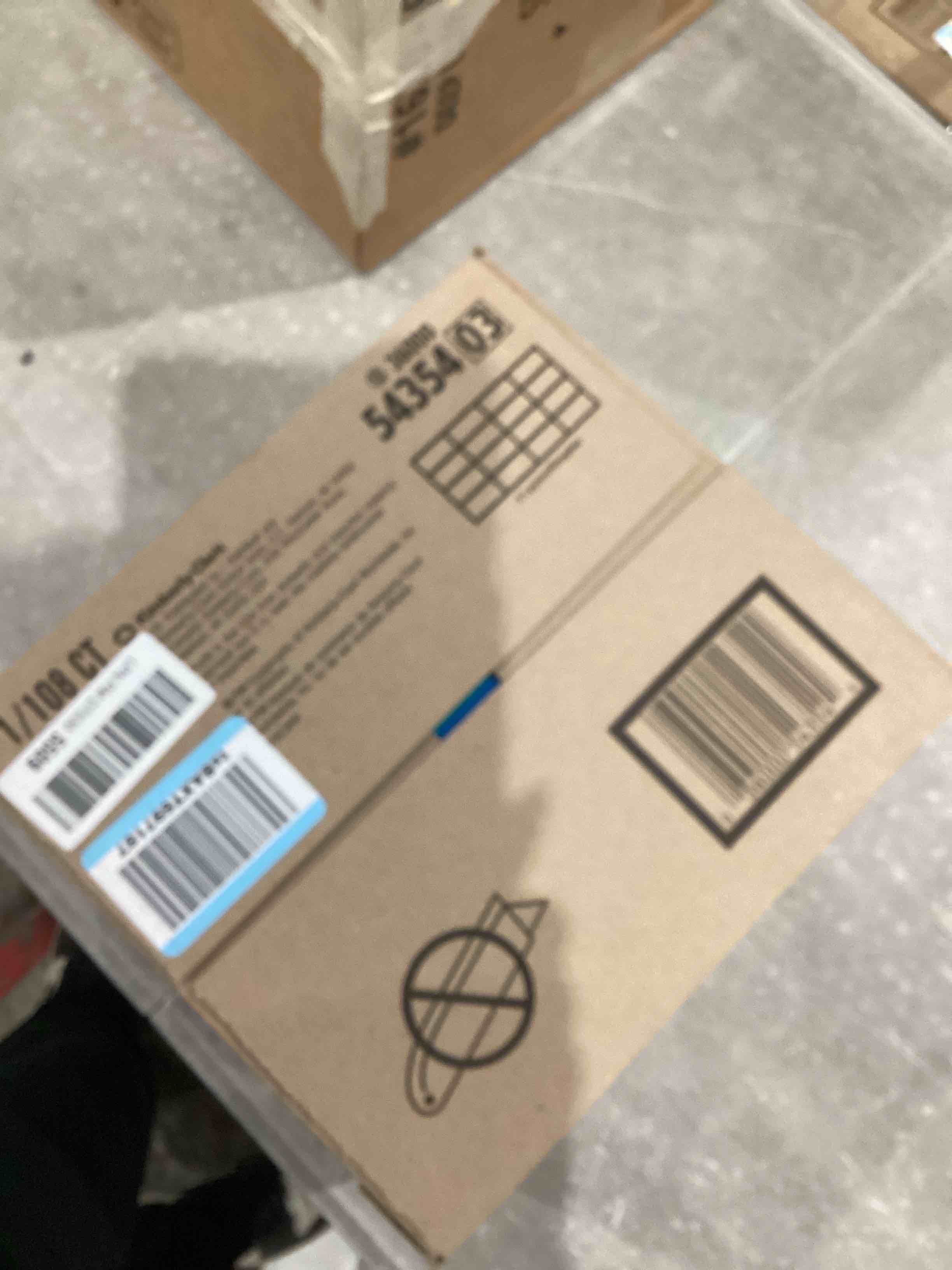 https://s3.amazonaws.com/lotting-images-prod/bidfta/BRN0500796_1743773013759.jpeg