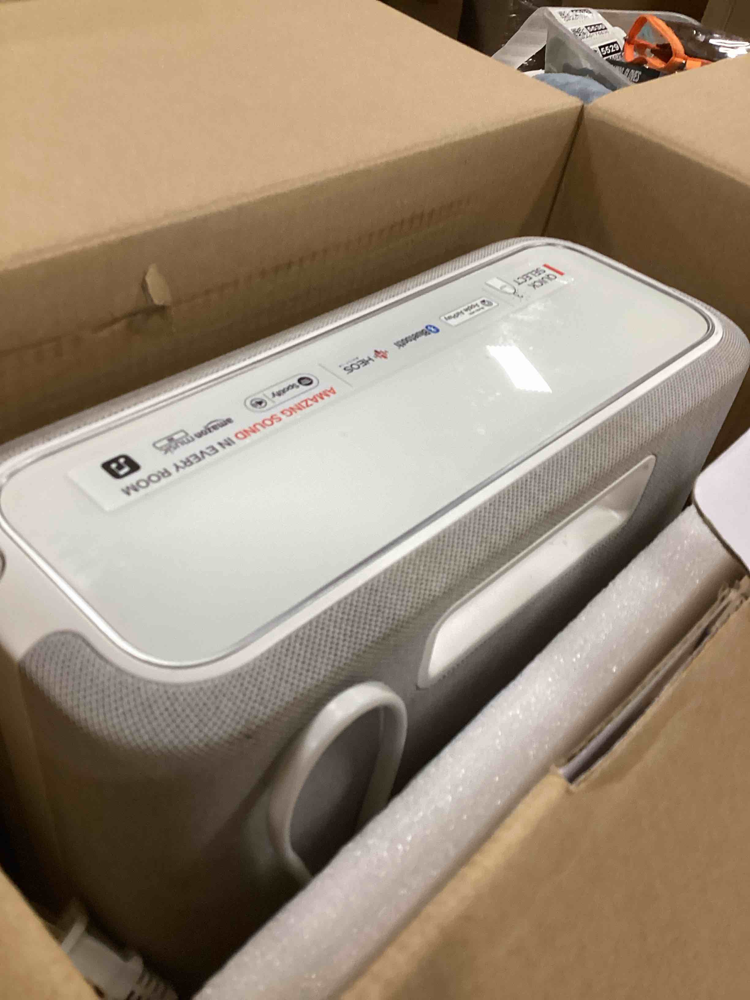 https://s3.amazonaws.com/lotting-images-prod/bidfta/BRN0515096_1732209332901.jpeg