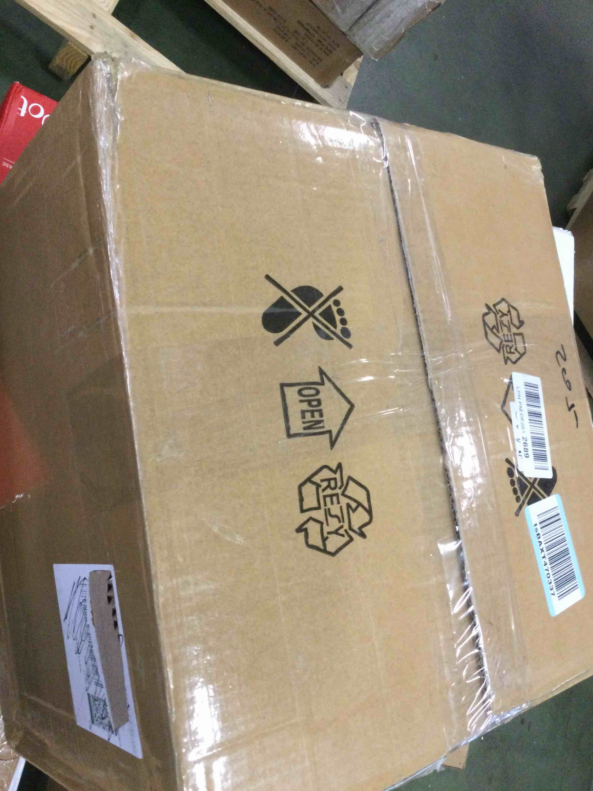 https://s3.amazonaws.com/lotting-images-prod/bidfta/BRN0516862_1733149705364.jpeg