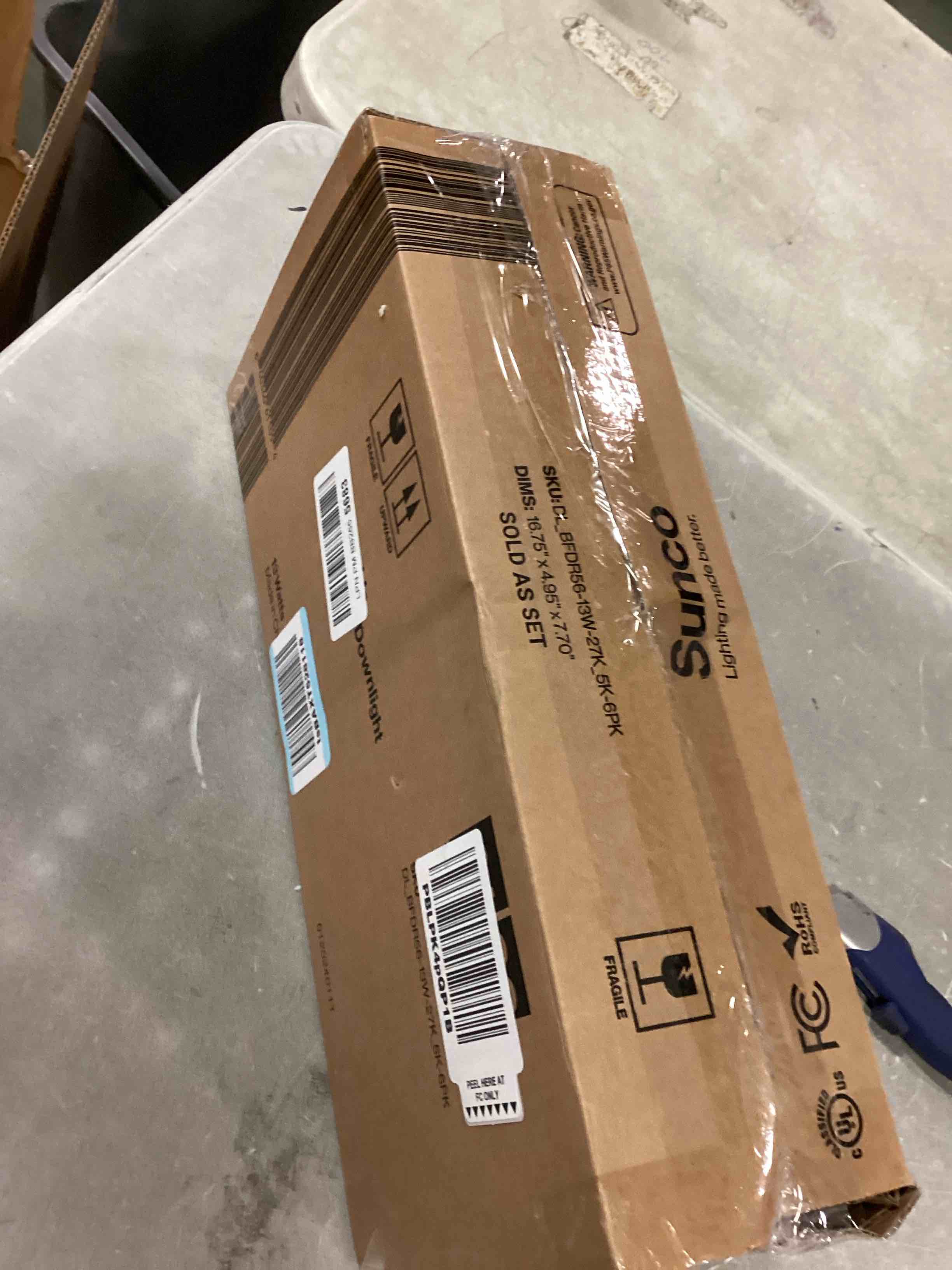 https://s3.amazonaws.com/lotting-images-prod/bidfta/BRN0516986_1732904458459.jpeg