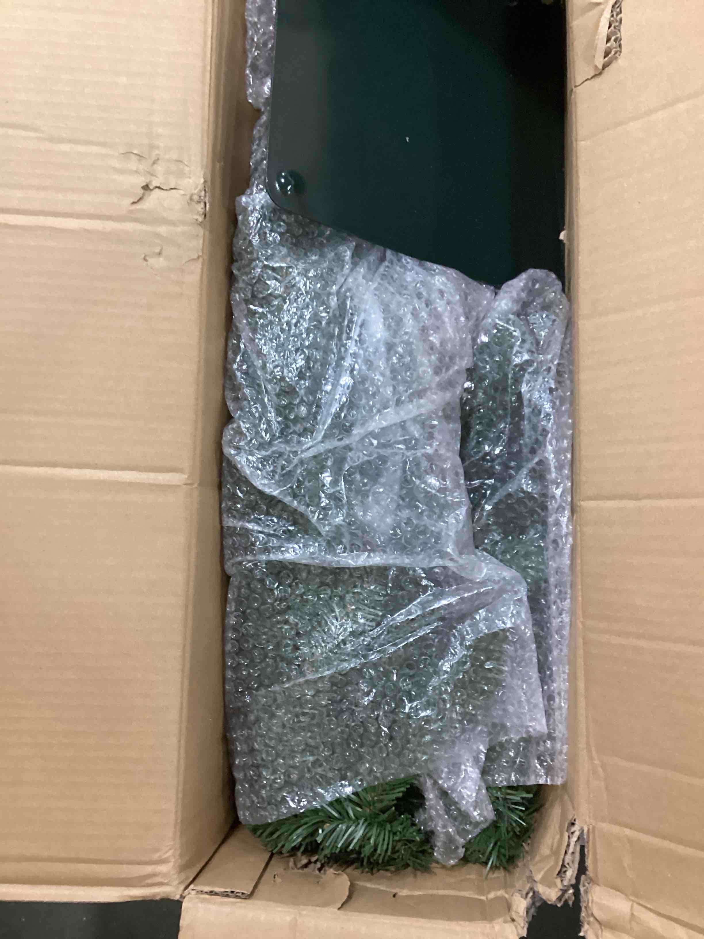 https://s3.amazonaws.com/lotting-images-prod/bidfta/BRN0521018_1733231930158.jpeg