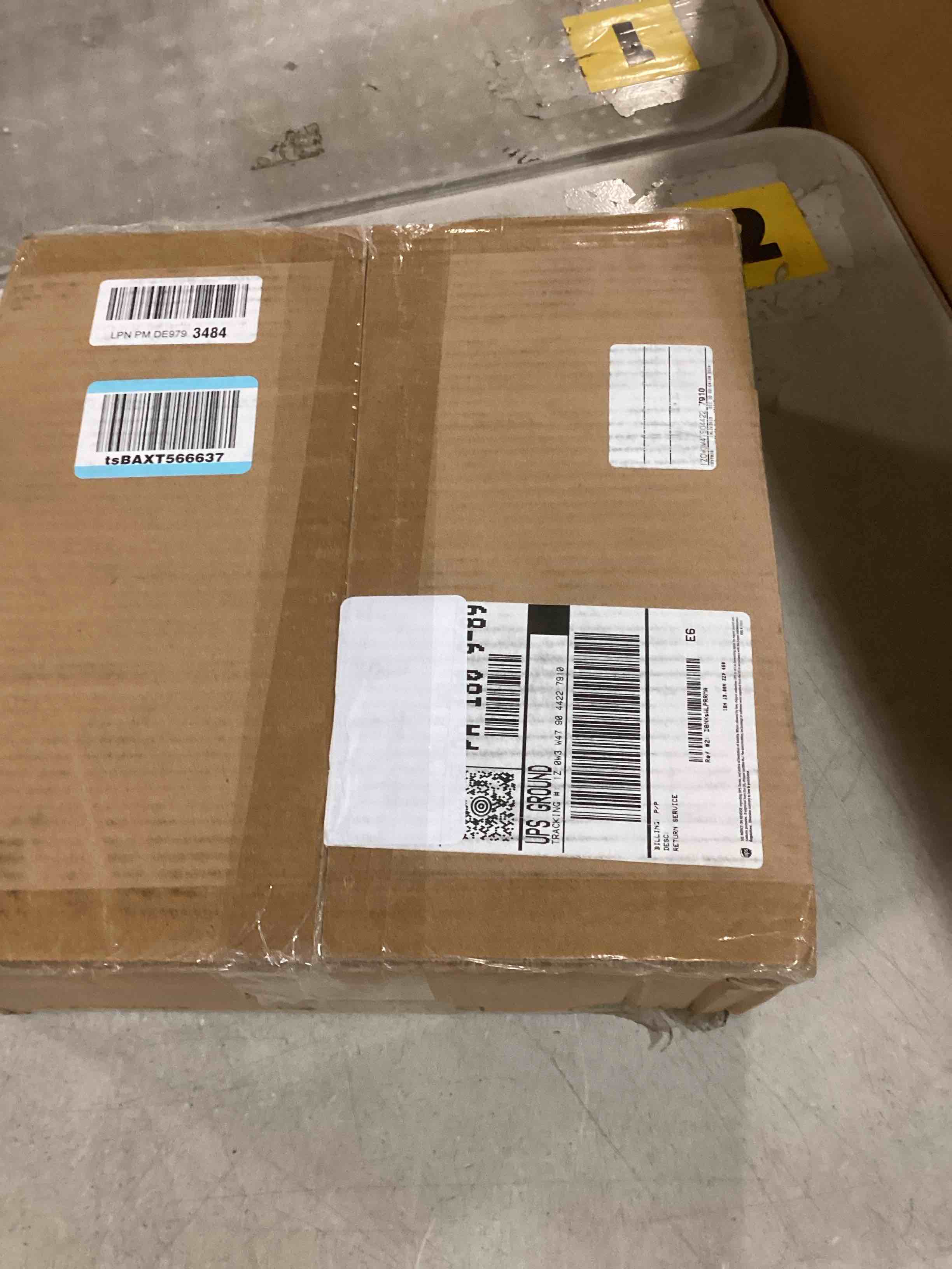 https://s3.amazonaws.com/lotting-images-prod/bidfta/BRN0522120_1734623775710.jpeg