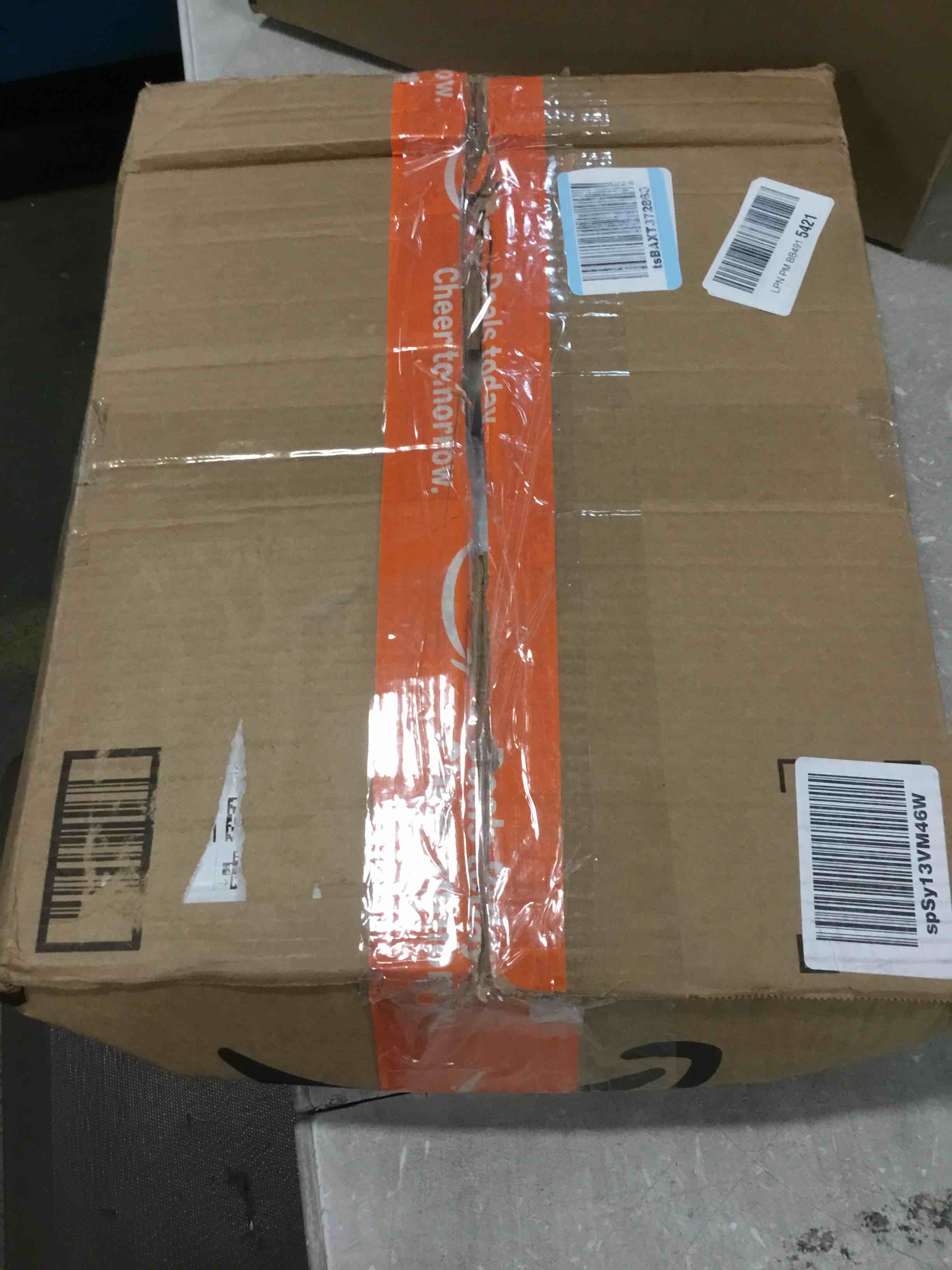 https://s3.amazonaws.com/lotting-images-prod/bidfta/BRN0526311_1733240897710.jpeg