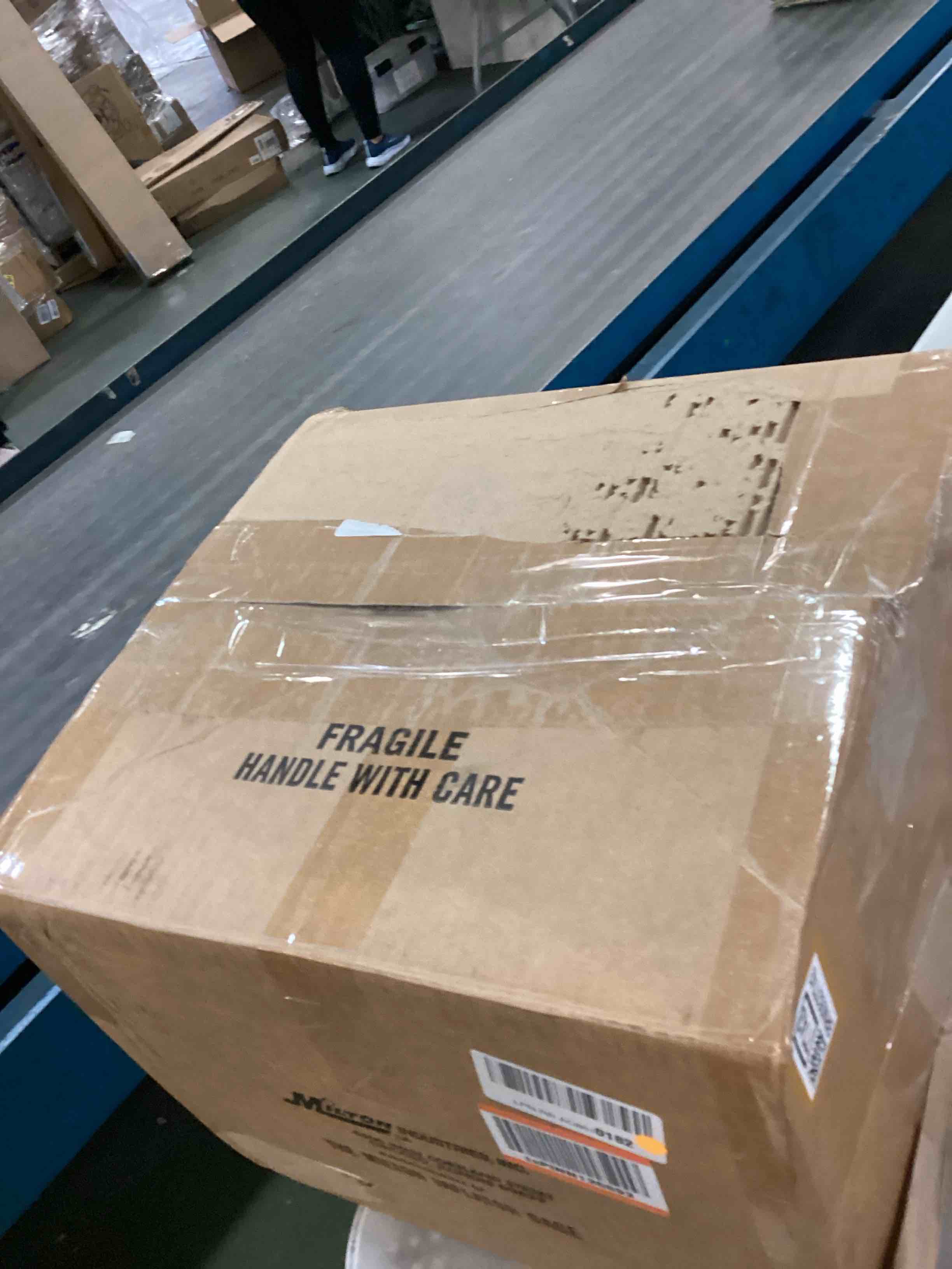 https://s3.amazonaws.com/lotting-images-prod/bidfta/BRN0527742_1732203117359.jpeg