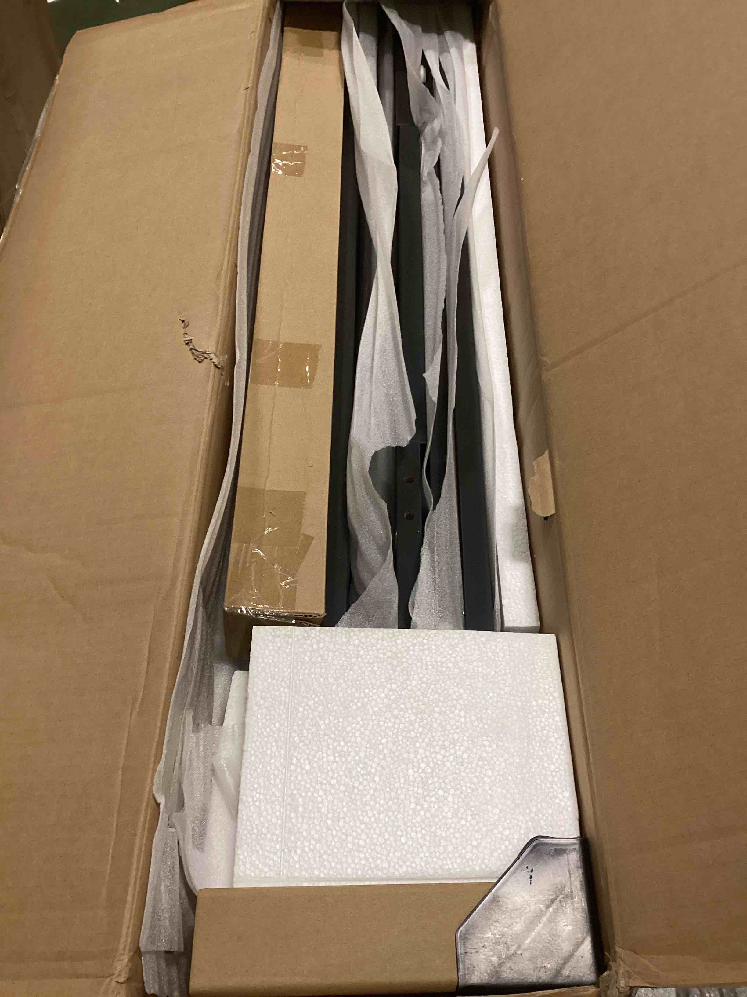 https://s3.amazonaws.com/lotting-images-prod/bidfta/BRN0528264_1733804958583.jpeg