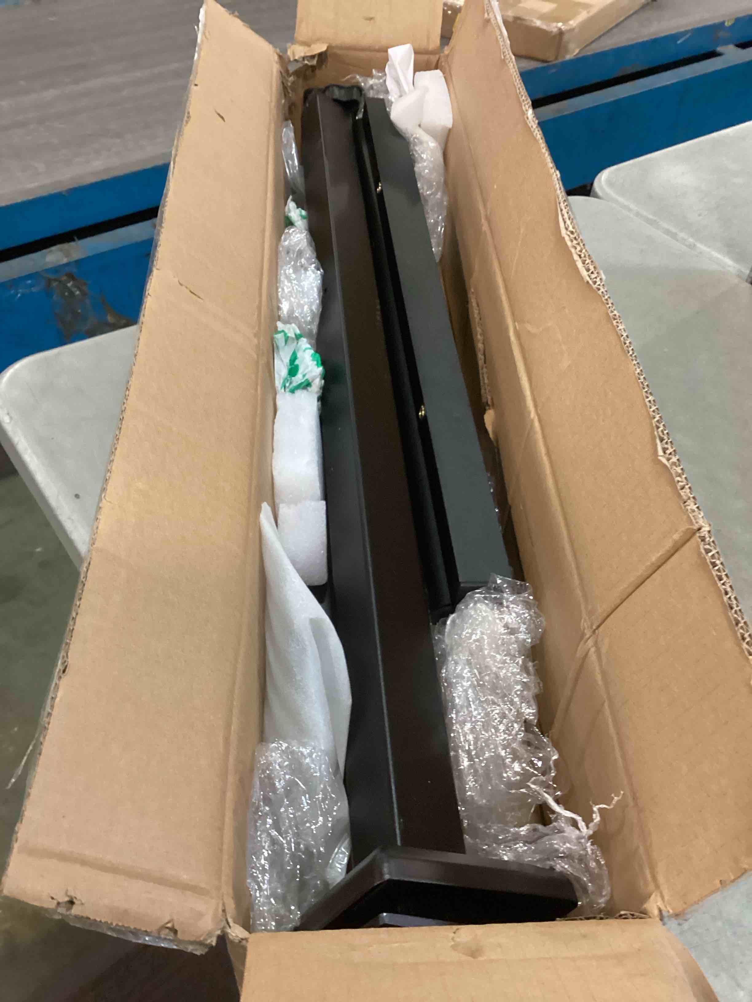 https://s3.amazonaws.com/lotting-images-prod/bidfta/BRN0529330_1732676138048.jpeg