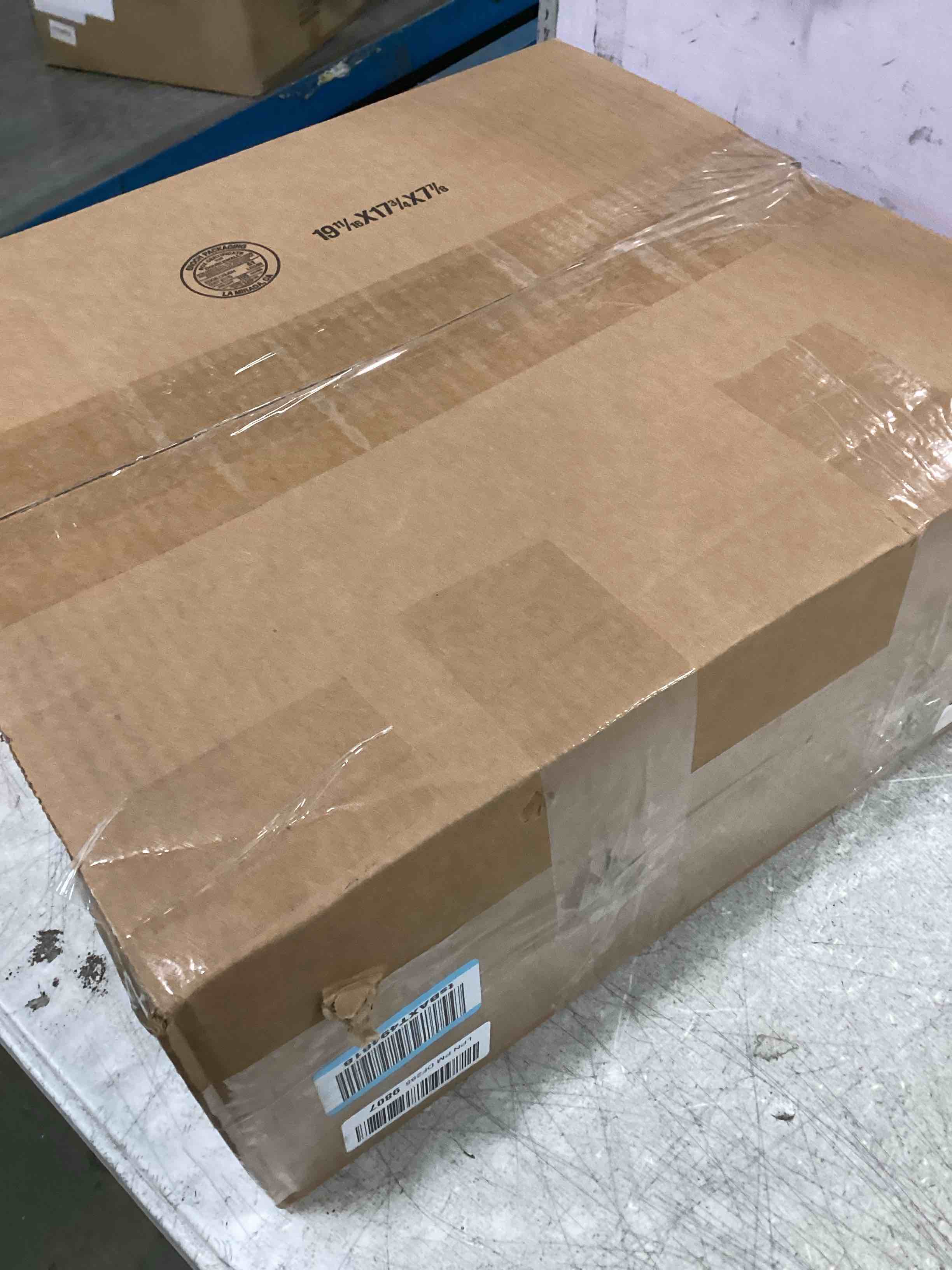 https://s3.amazonaws.com/lotting-images-prod/bidfta/BRN0530070_1734708585477.jpeg