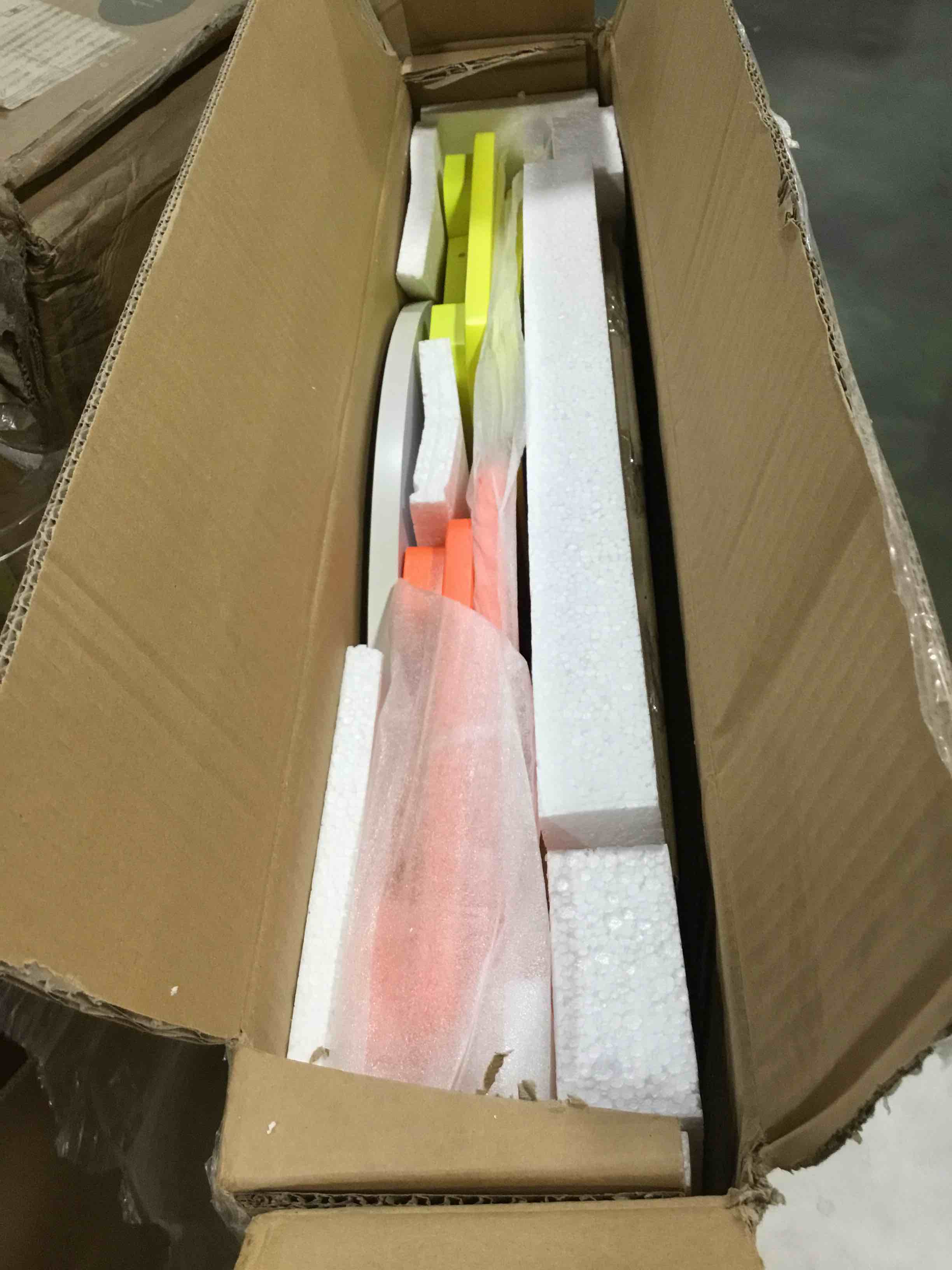https://s3.amazonaws.com/lotting-images-prod/bidfta/BRN0534629_1731935821165.jpeg