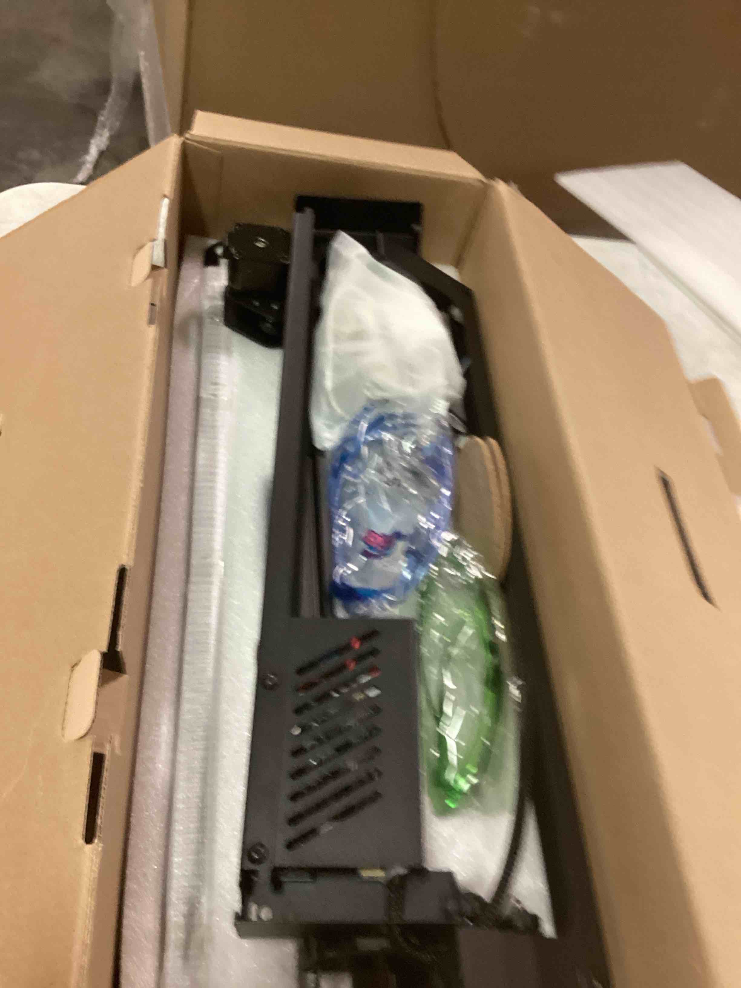 https://s3.amazonaws.com/lotting-images-prod/bidfta/BRN0545707_1730924267859.jpeg