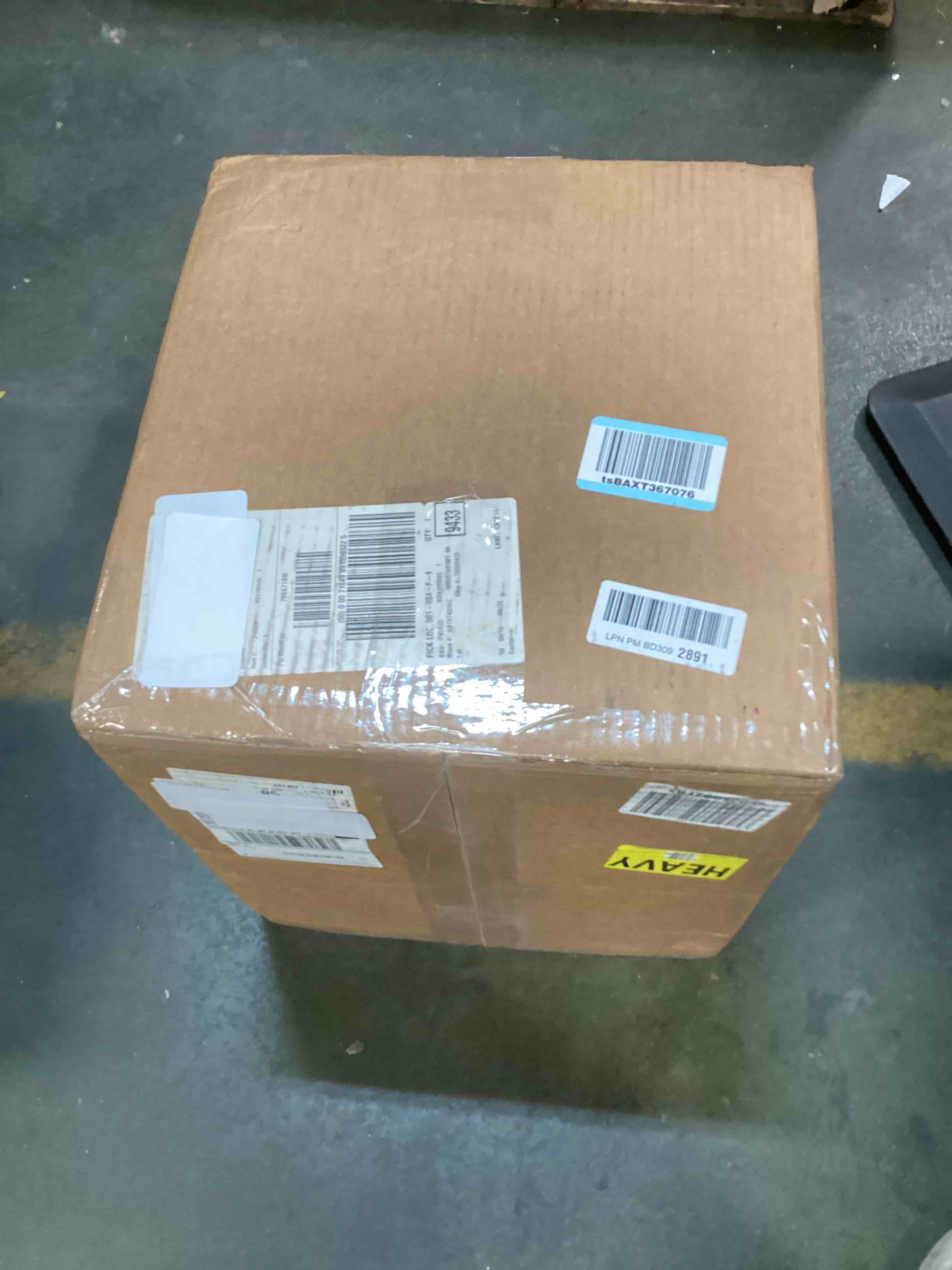 https://s3.amazonaws.com/lotting-images-prod/bidfta/BRN0549612_1732192574139.jpeg