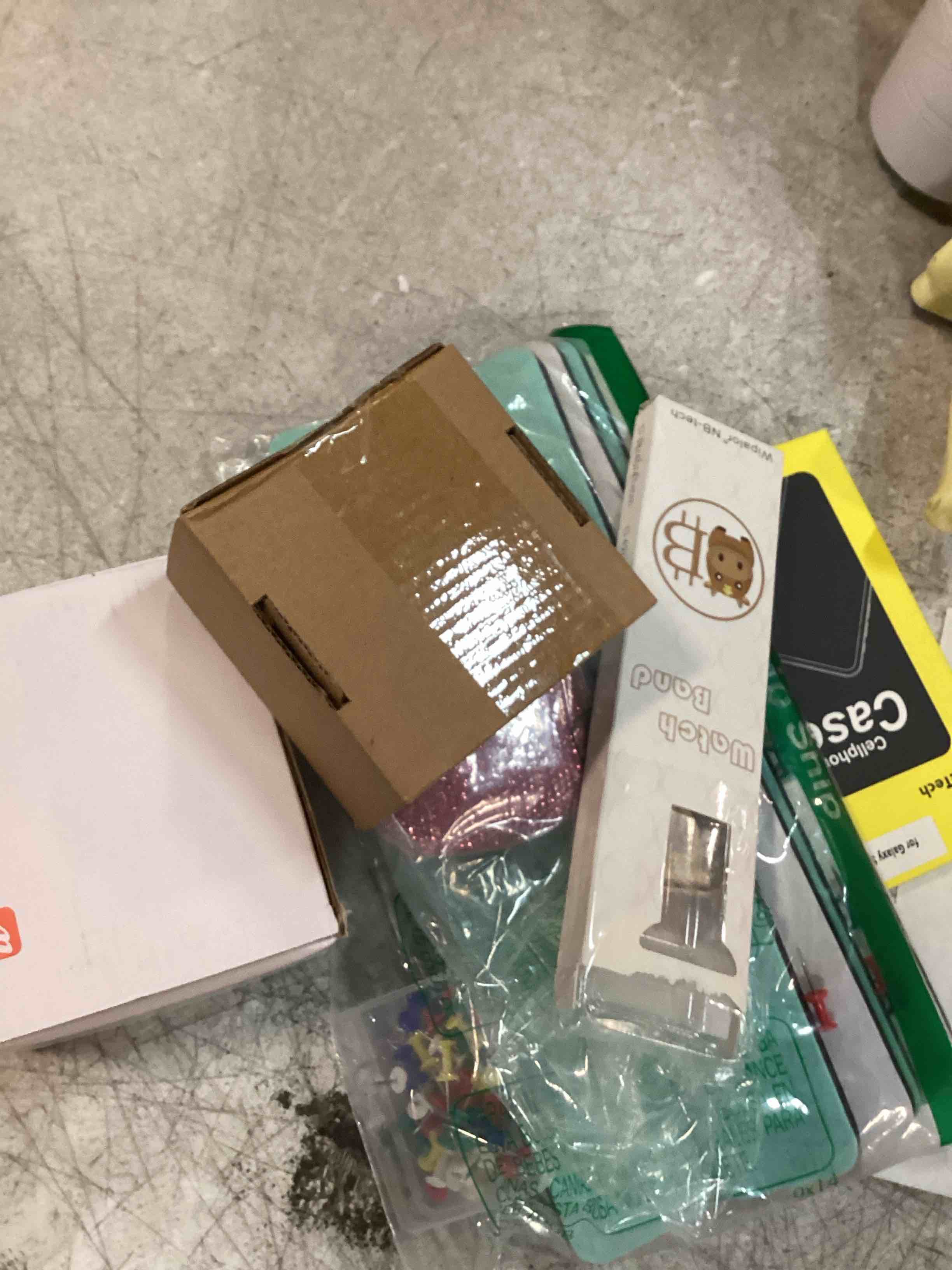 https://s3.amazonaws.com/lotting-images-prod/bidfta/BRN0549921_1732110650984.jpeg