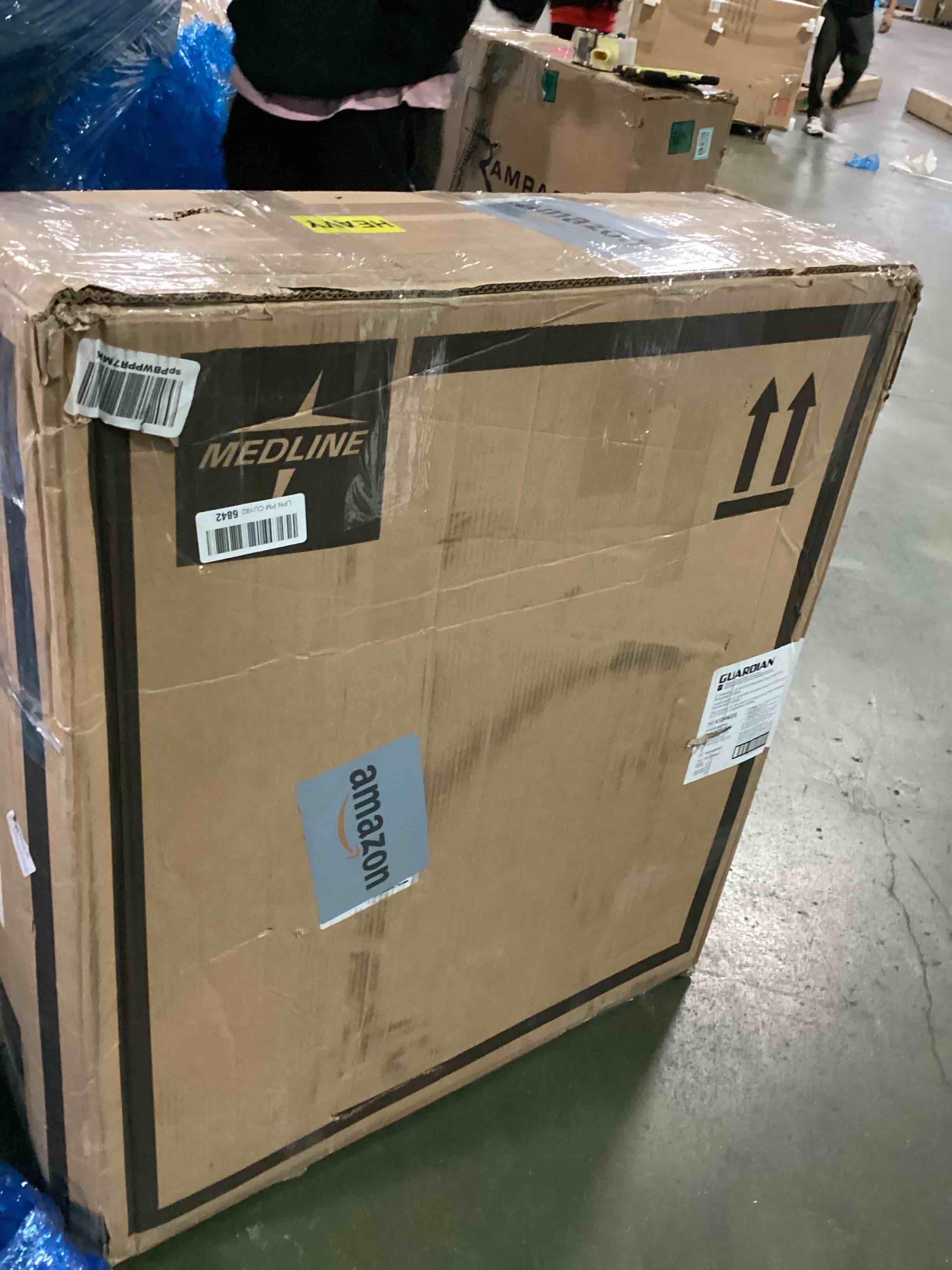 https://s3.amazonaws.com/lotting-images-prod/bidfta/BRN0552201_1732664565167.jpeg