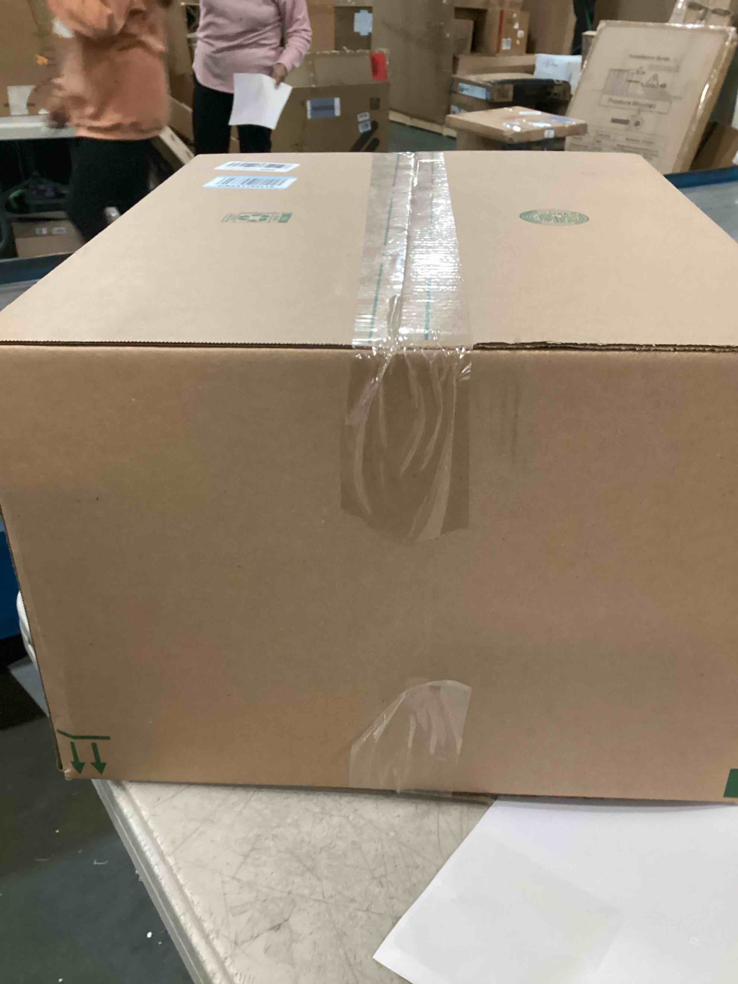 https://s3.amazonaws.com/lotting-images-prod/bidfta/BRN0552955_1731995632112.jpeg