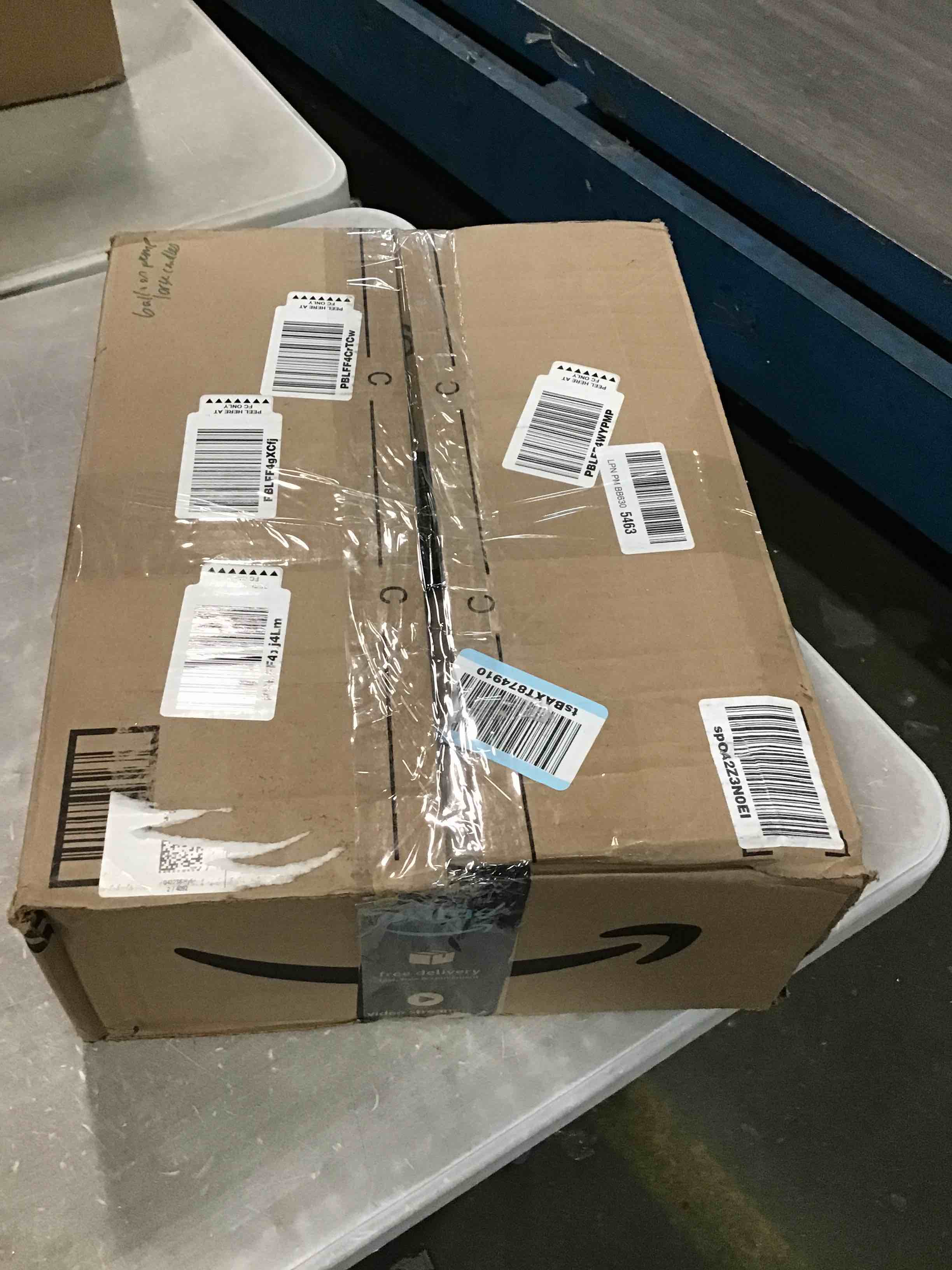 https://s3.amazonaws.com/lotting-images-prod/bidfta/BRN0556525_1731127969407.jpeg