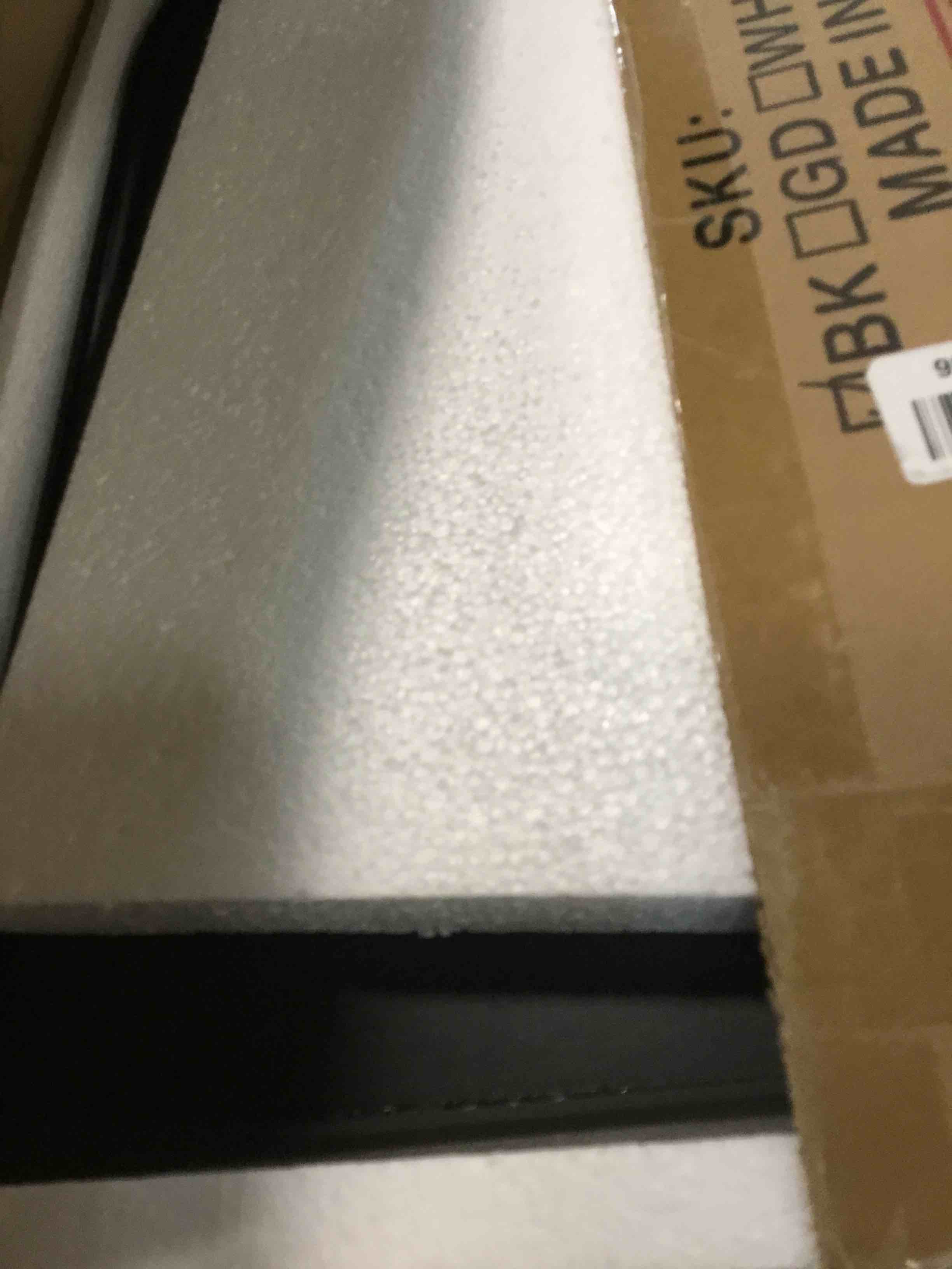 https://s3.amazonaws.com/lotting-images-prod/bidfta/BRN0557521_1730332780079.jpeg