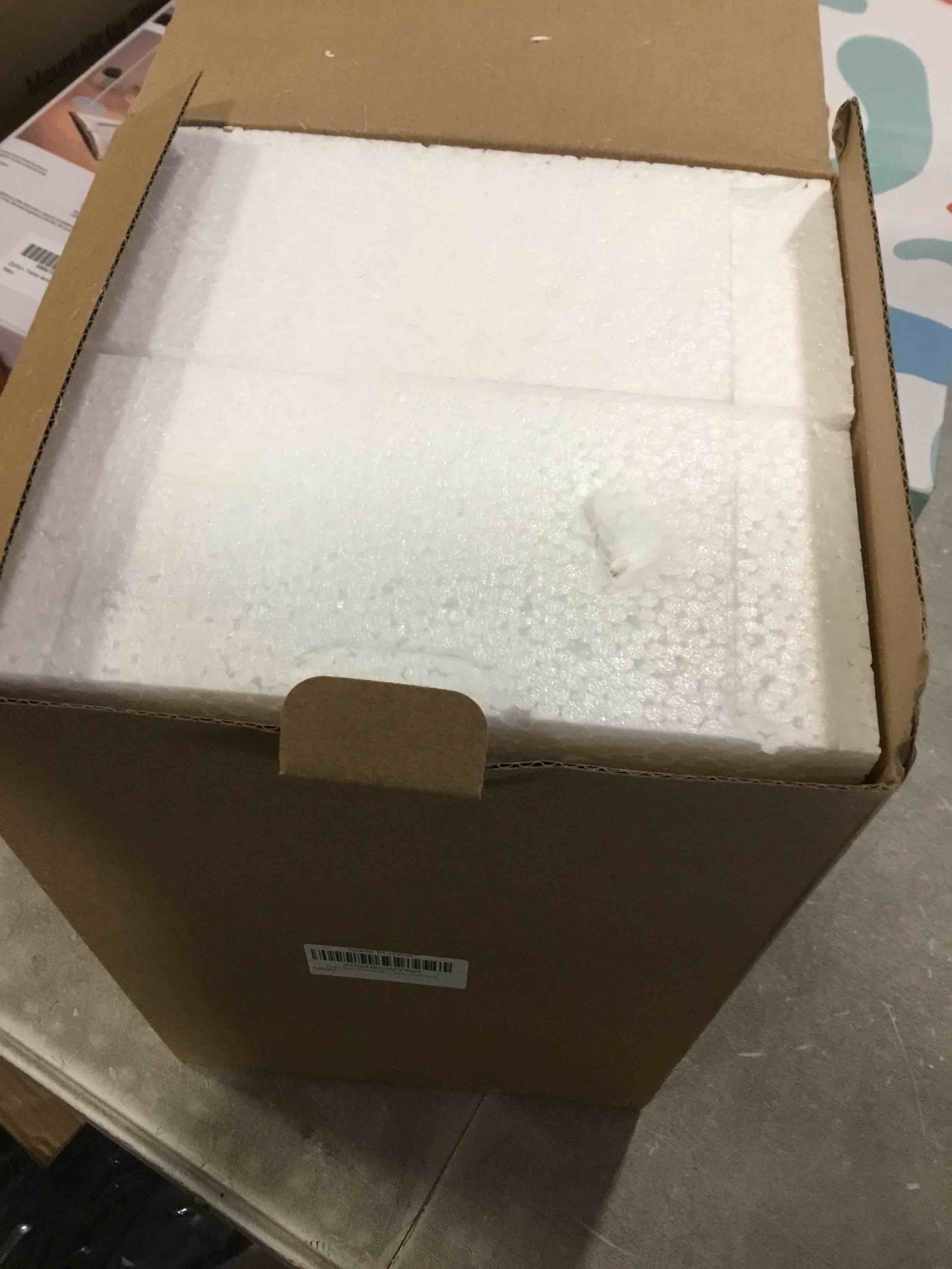 https://s3.amazonaws.com/lotting-images-prod/bidfta/BRN0567627_1730748173605.jpeg