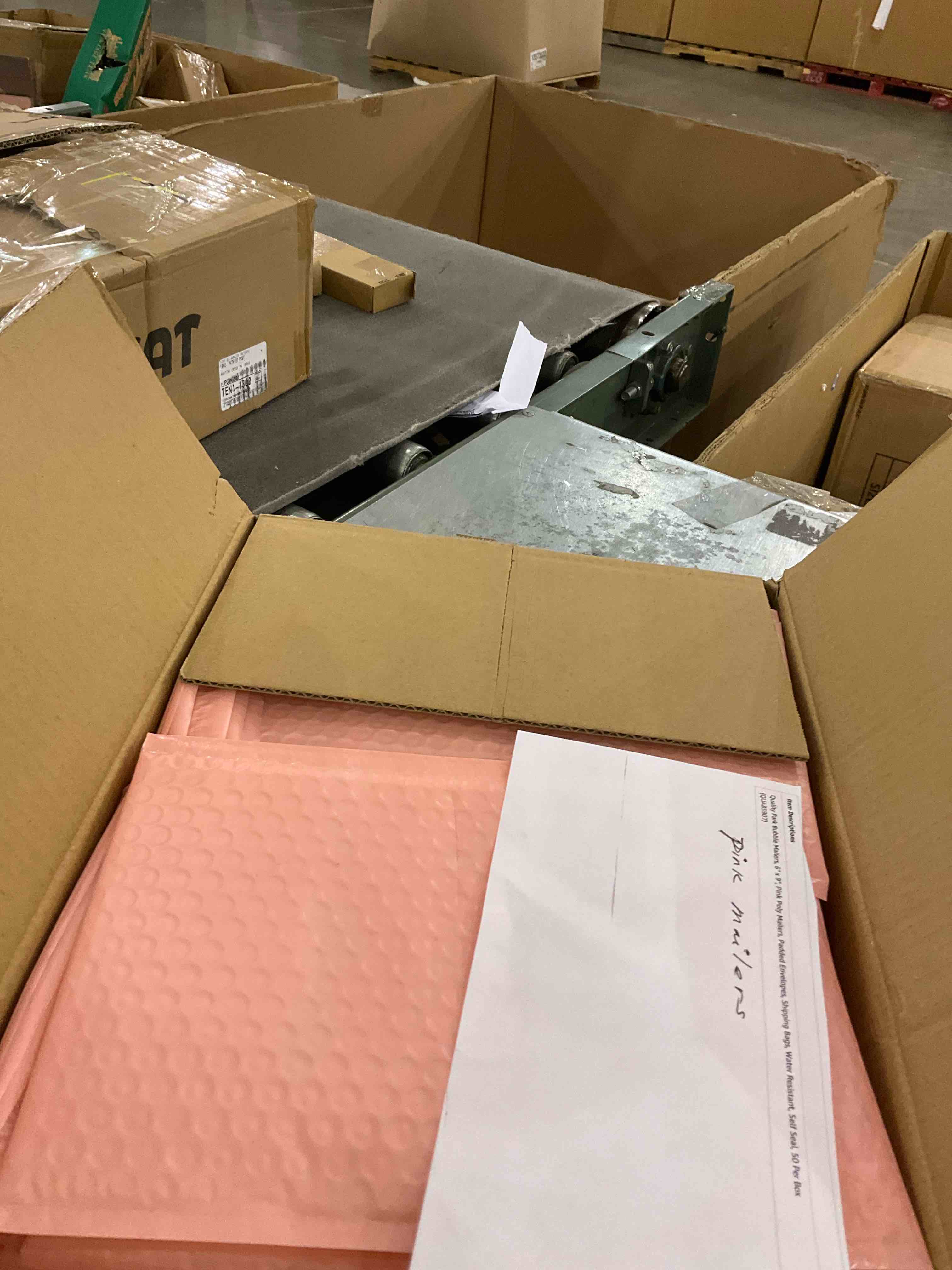 https://s3.amazonaws.com/lotting-images-prod/bidfta/BRN0568111_1737481239648.jpeg