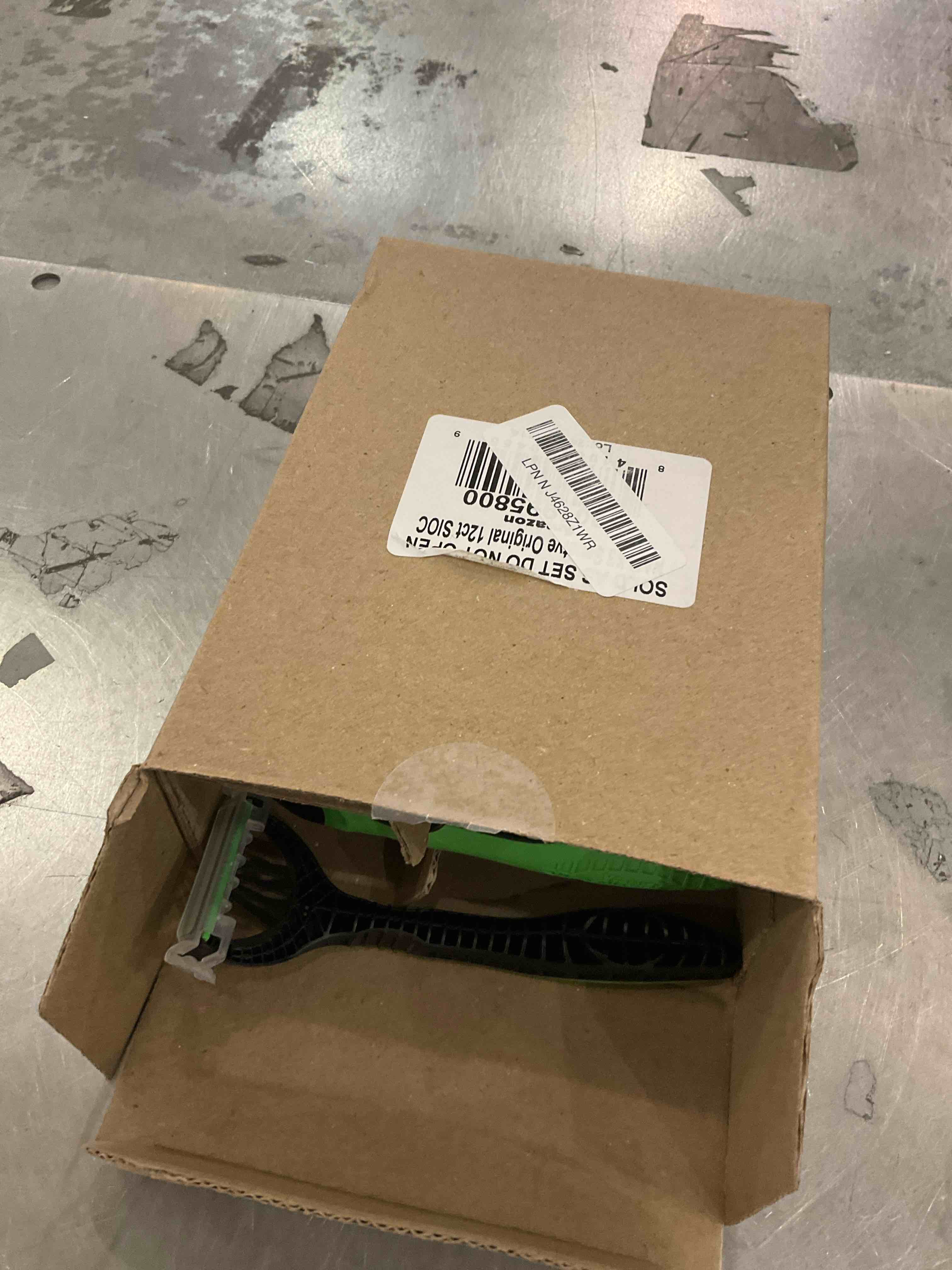 https://s3.amazonaws.com/lotting-images-prod/bidfta/BRN0568951_1737041564410.jpeg