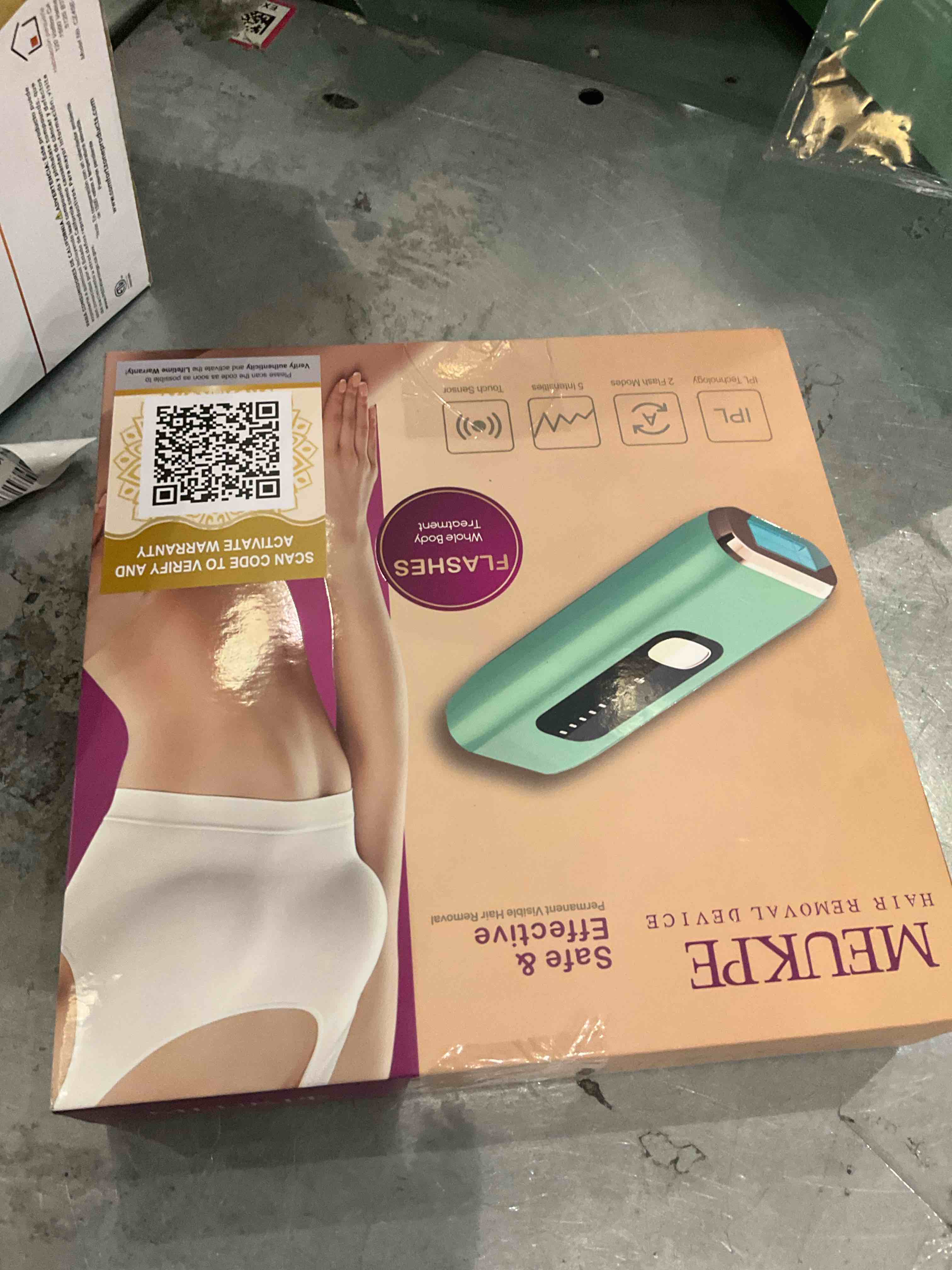 https://s3.amazonaws.com/lotting-images-prod/bidfta/BRN0569396_1736953670728.jpeg