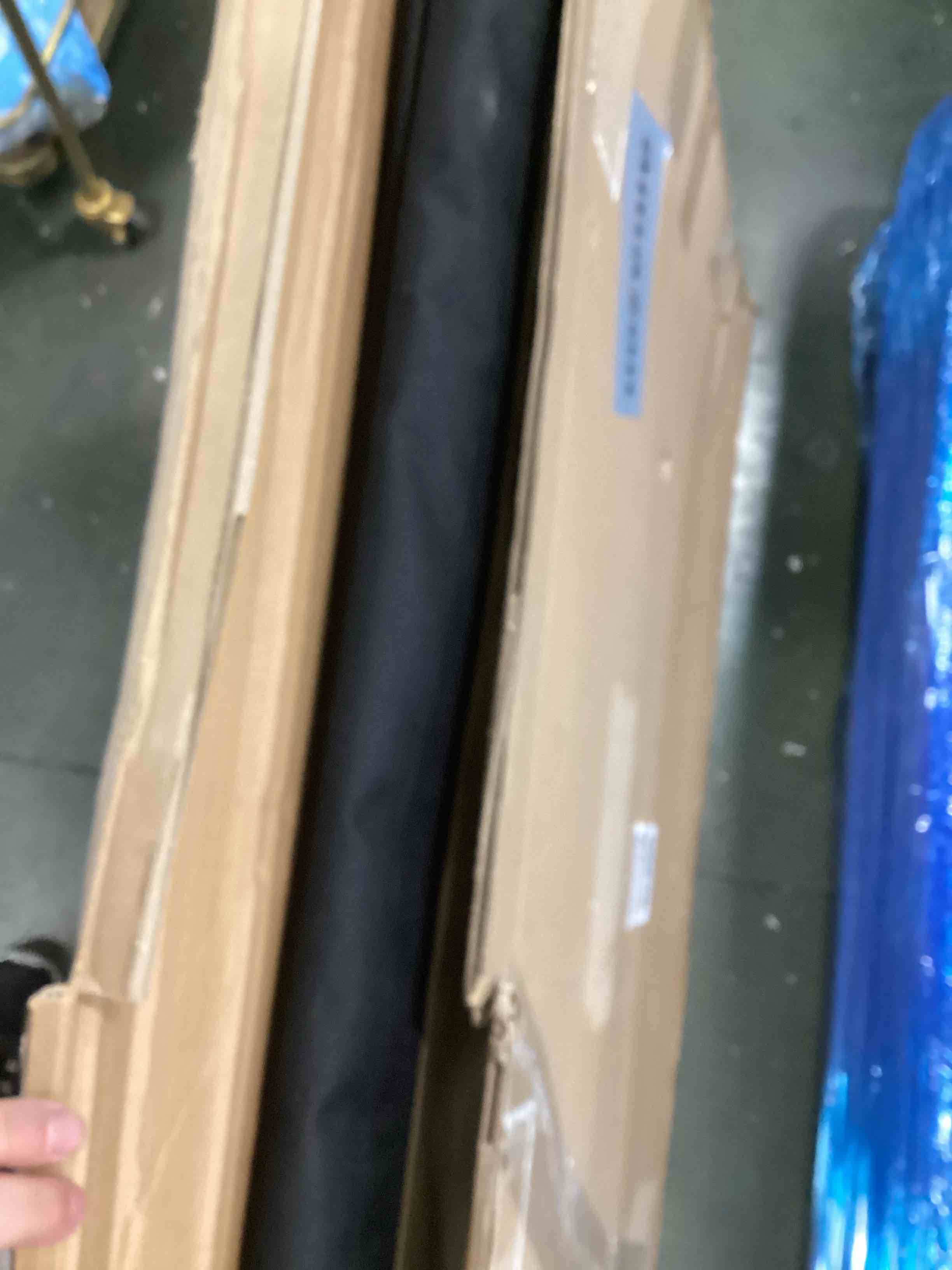 https://s3.amazonaws.com/lotting-images-prod/bidfta/BRN0570209_1737405255556.jpeg