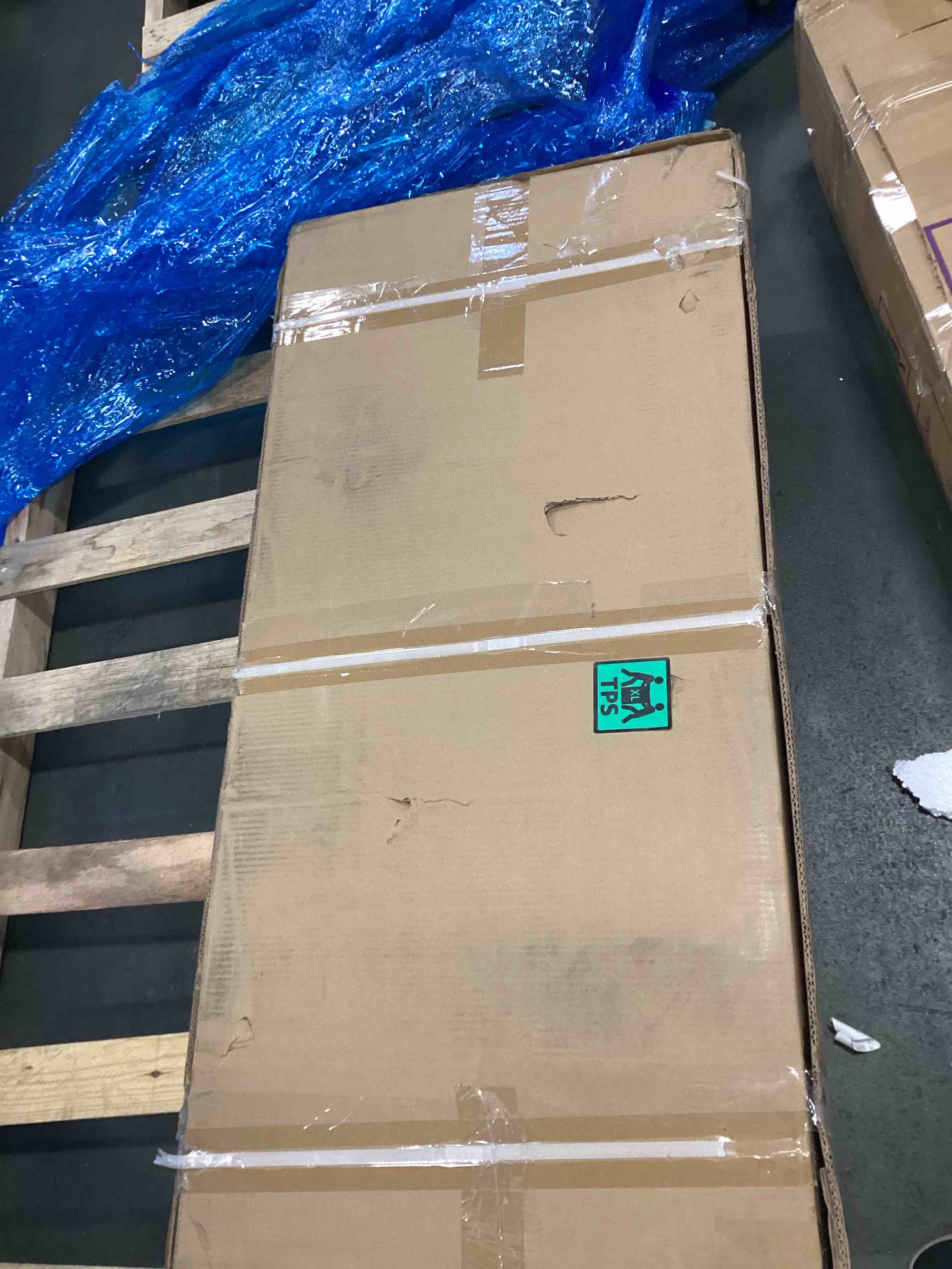 https://s3.amazonaws.com/lotting-images-prod/bidfta/BRN0570974_1736872342003.jpeg
