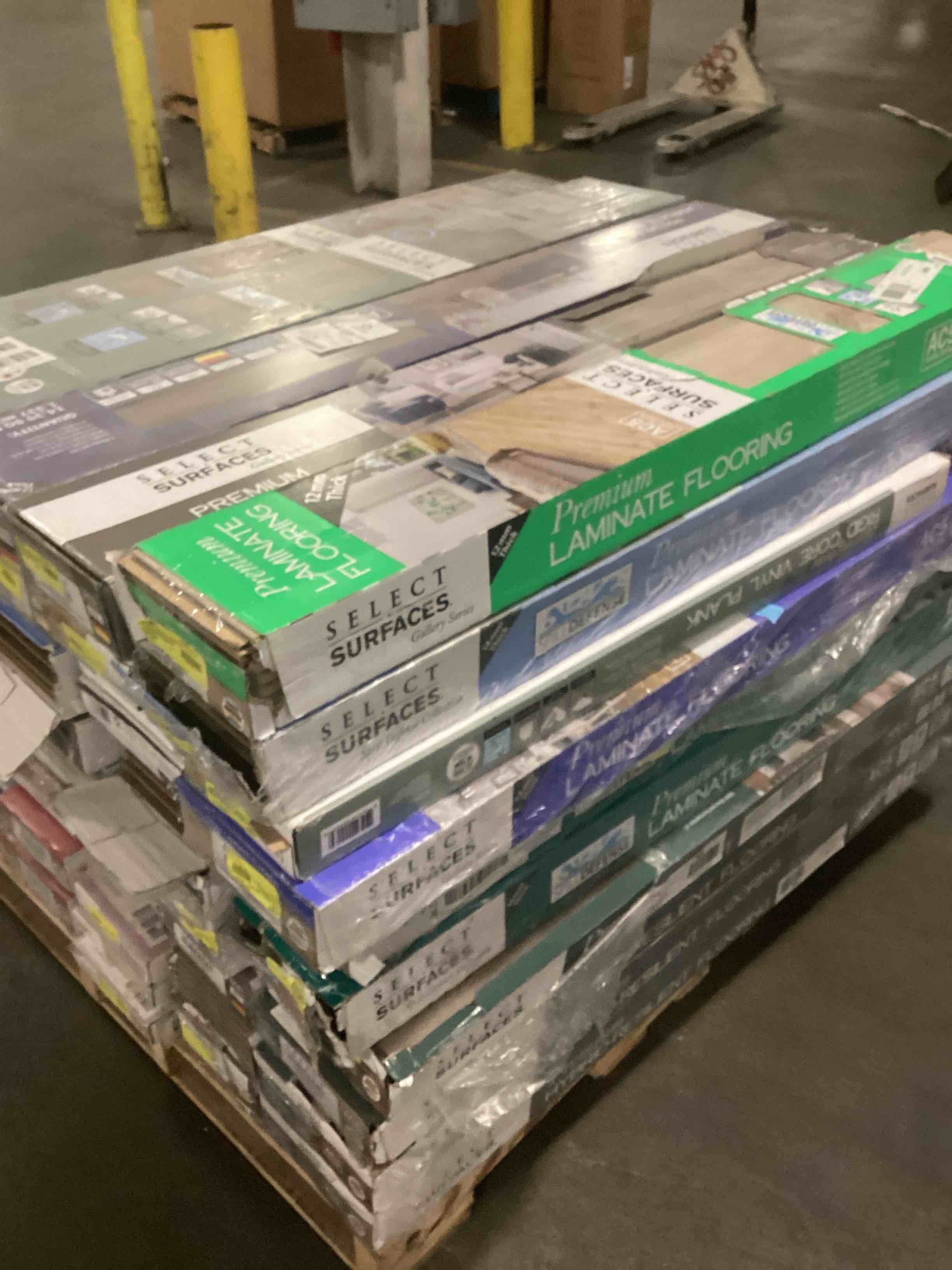 https://s3.amazonaws.com/lotting-images-prod/bidfta/BRN0571973_1735302227175.jpeg